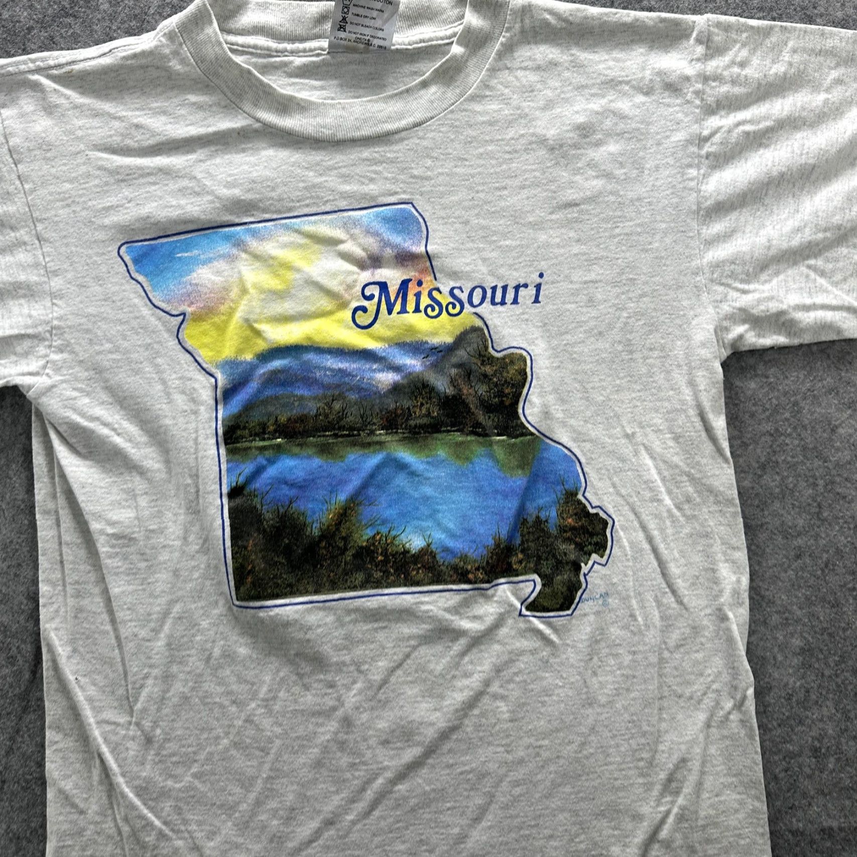 Vintage **Vintage Missouri Graphic Shirt Oneita Mens Large Gray USA** User: Vintage Missouri Graphic Shirt Oneita Mens Large Gray USA 90s United States Size US L / EU 52-54 / 3 - 4 Thumbnail