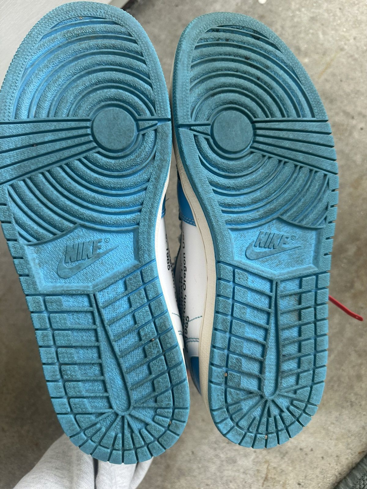 Jordan Brand × Off-White Nike Air Jordan 1 High OG Off-White UNC size 10.5 Size US 10.5 / EU 43-44 - 5 Thumbnail