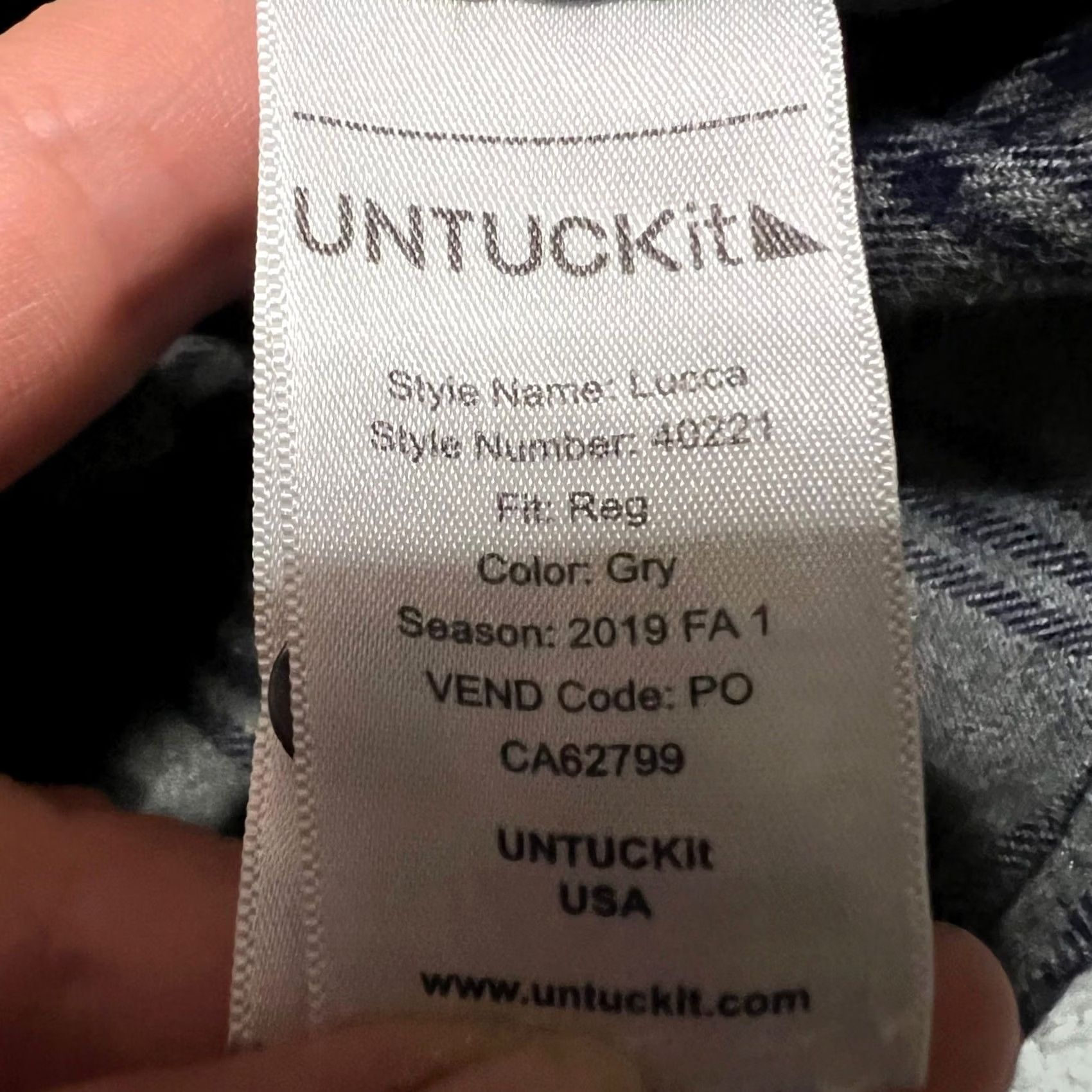 UNTUCKit UNTUCKit Flannel Shirt Mens Large Gray Plaid Button Up Long Sleeve Mens L Gray Plaid Shirt Size US L / EU 52-54 / 3 - 7 Thumbnail