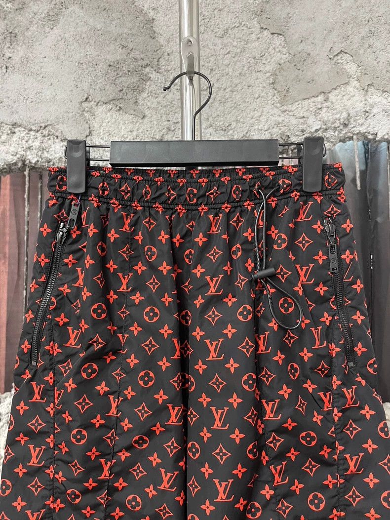 Louis Vuitton Louis Vuitton Jogging full of logo pants Size US 34 / EU 50 - 3 Thumbnail