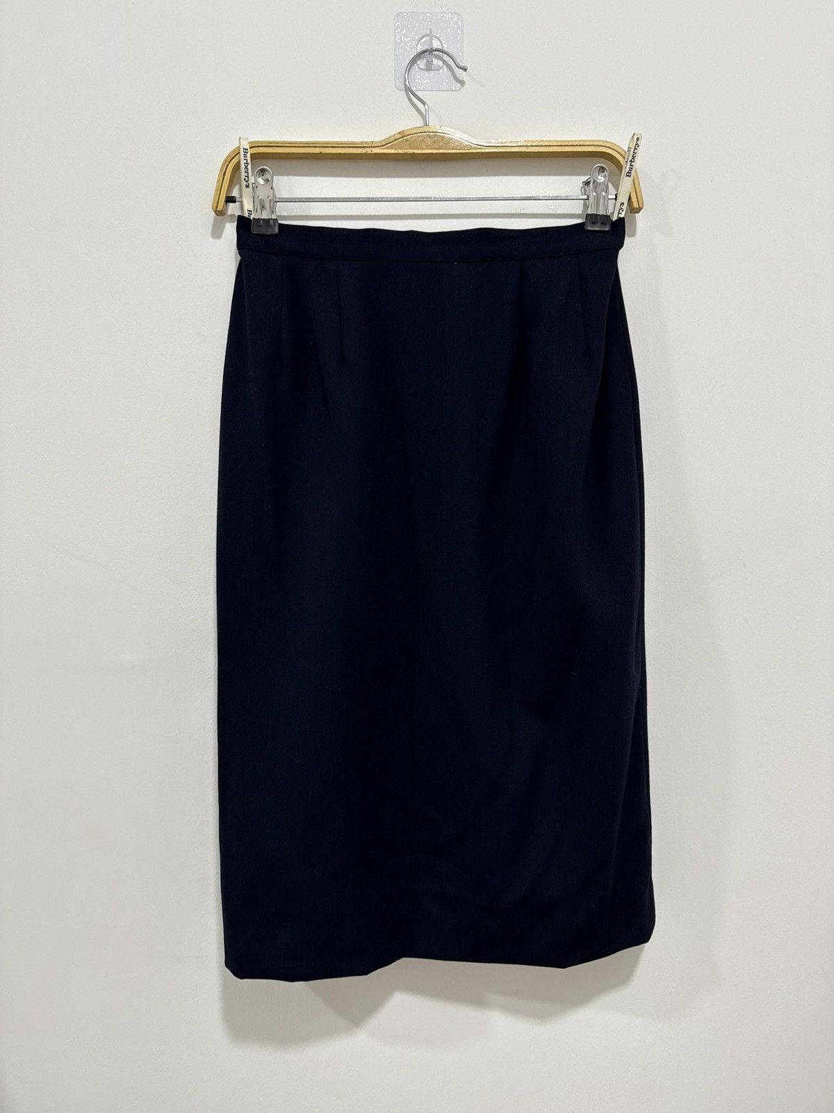 Burberry Vintage Burberrys Plain Skirt Size 26" / US 2 / IT 38 - 1 Thumbnail