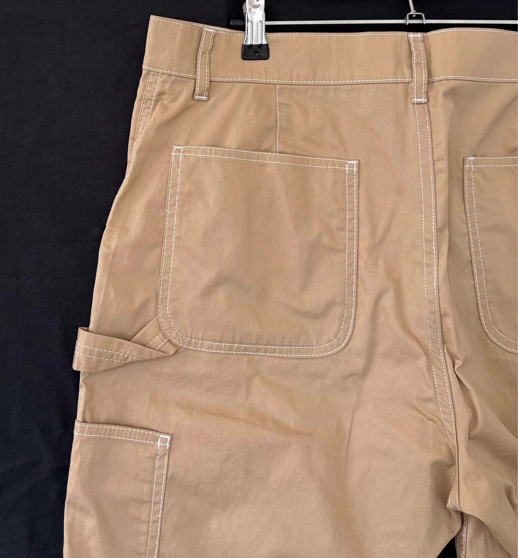 Maison Kitsune Maison Kitsuné Men's Khaki Cargo Shorts Ｑ21 Size US 34 / EU 50 - 3 Thumbnail