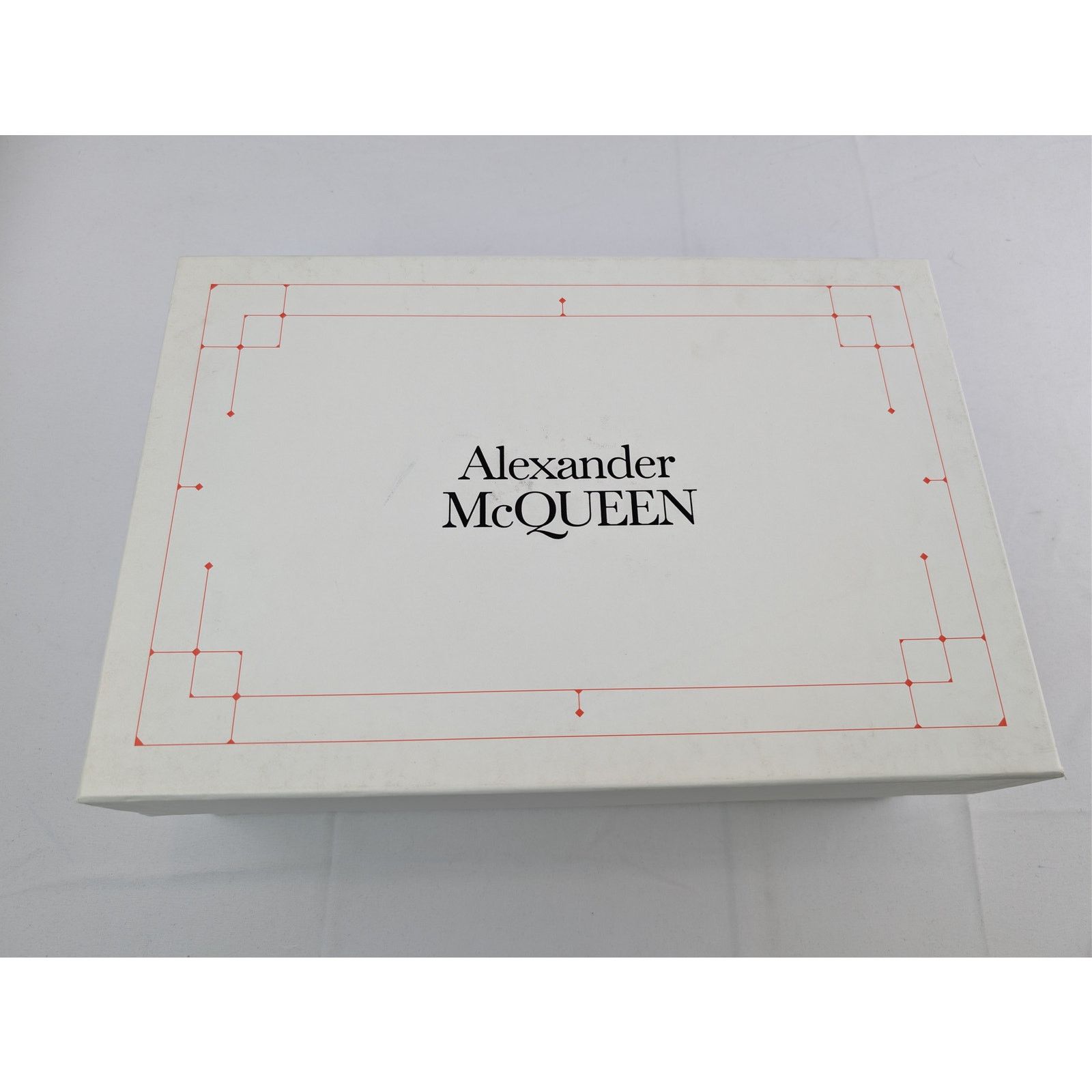 Alexander McQueen o1rshd1 Larry Sneakers in White/Silver Size US 11 / EU 44 - 19 Thumbnail
