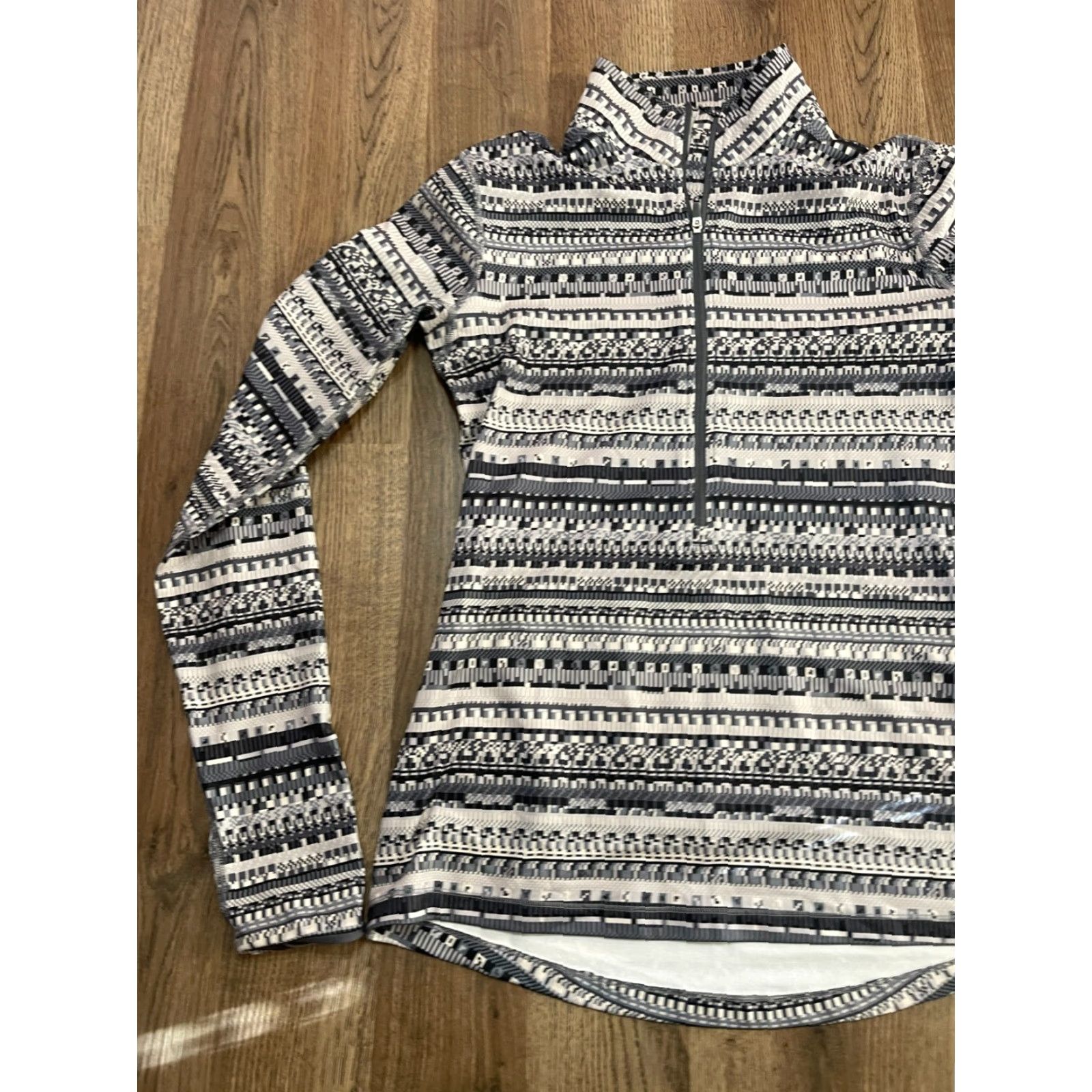 Nike Nike Shirt Womens Medium, Black White, 1/4 Zip Up Pullover, Allover Print, Regular, Casual, Free Return, Nike Size M / US 6-8 / IT 42-44 - 4 Thumbnail