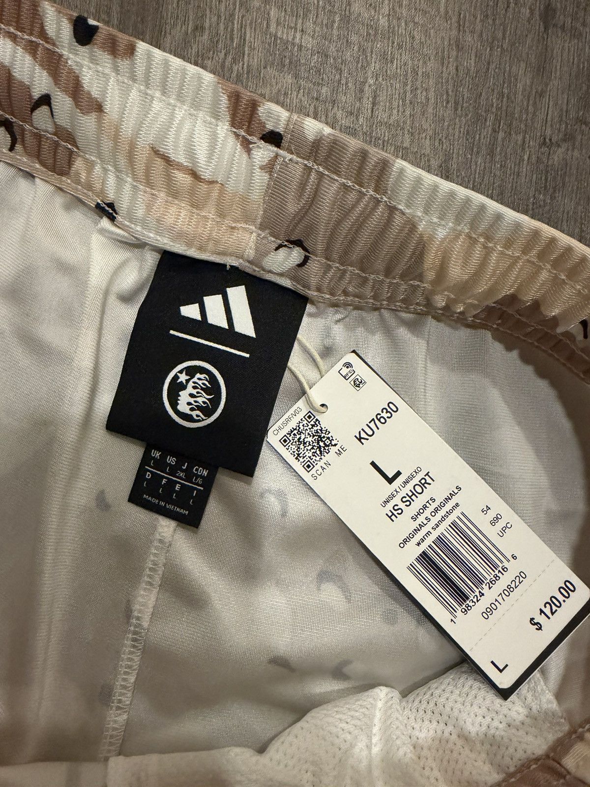 Adidas × HELLSTAR ADIDAS HELLSTAR SHORTS Size US 36 / EU 52 - 3 Thumbnail