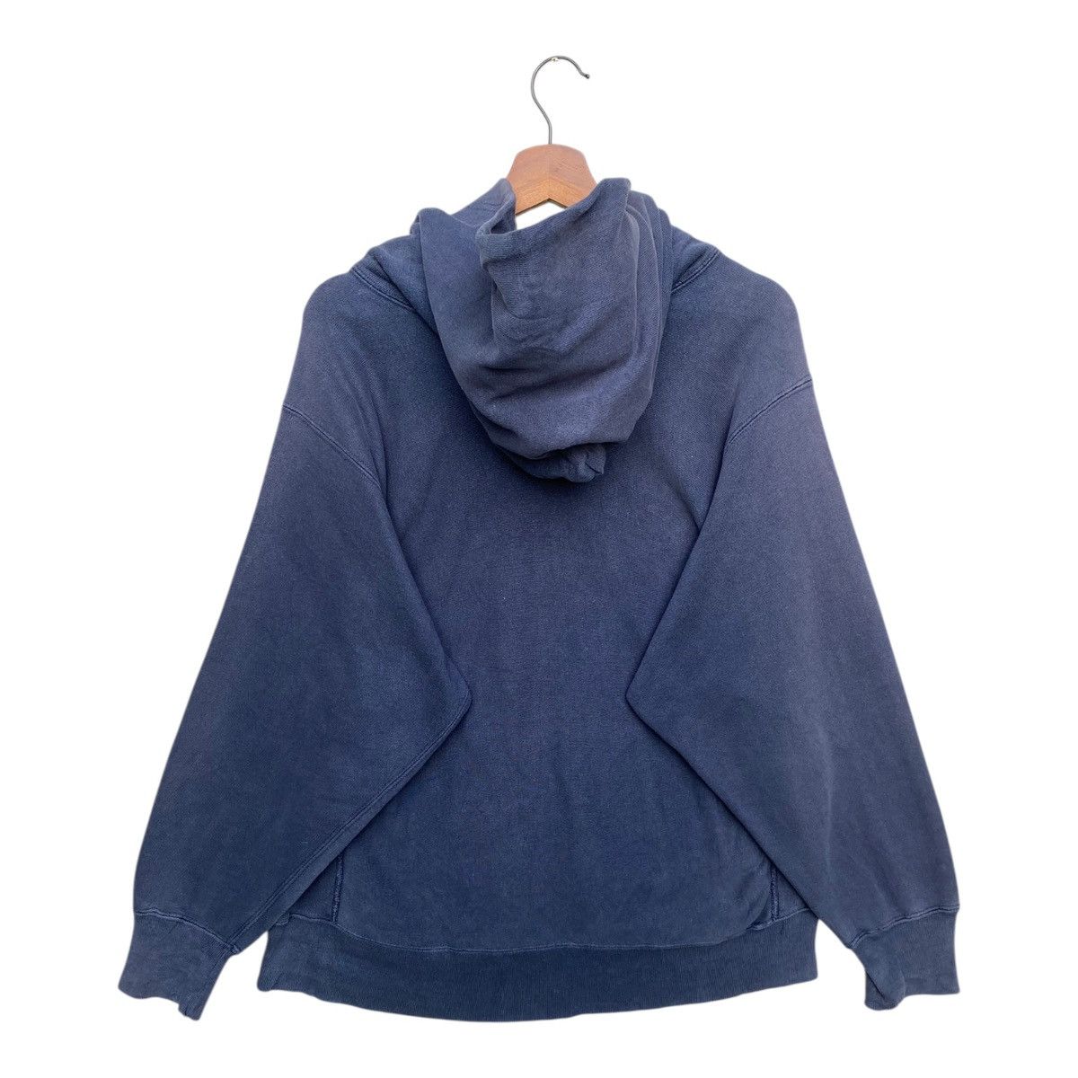 Champion Vintage Champion Reverse Weave Hoodie Distressed Size Large Size US L / EU 52-54 / 3 - 5 Thumbnail