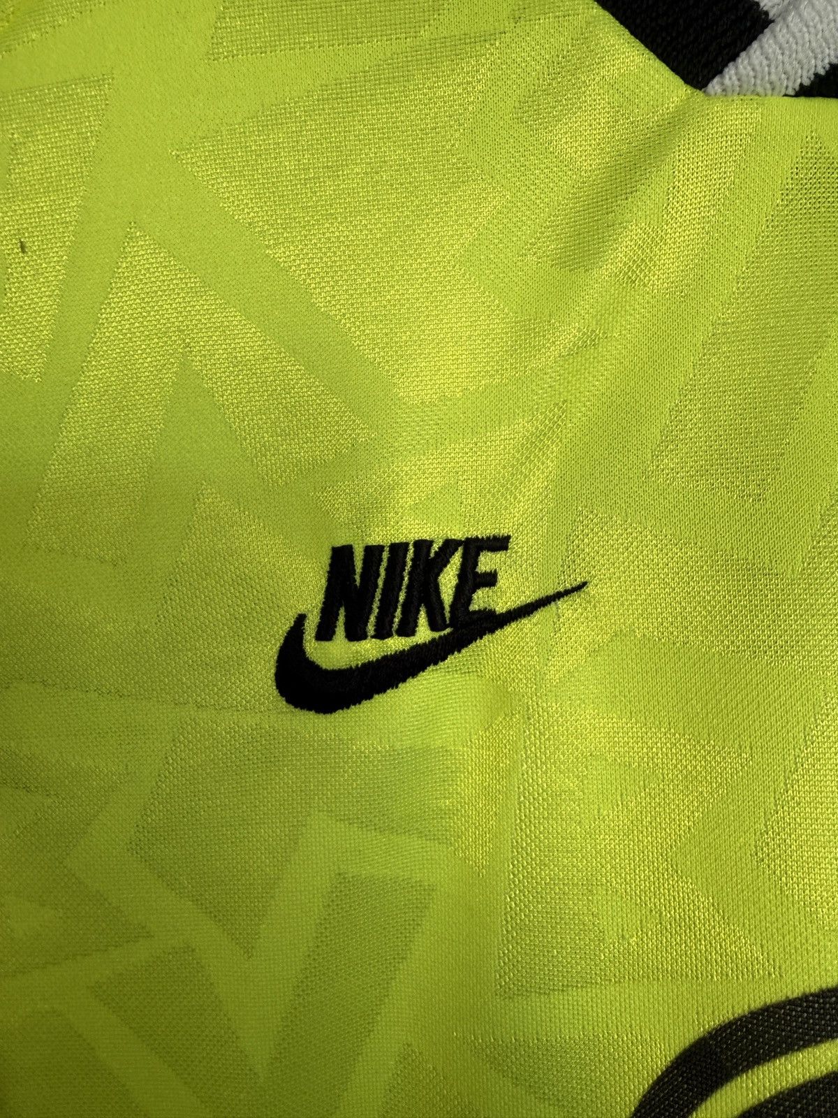 Nike Authentic Borussia Dortmund 95/96 jersey Size US M / EU 48-50 / 2 - 5 Thumbnail