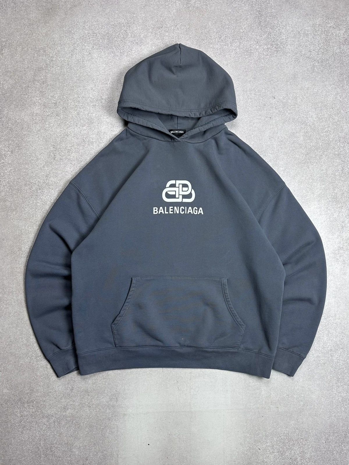 Balenciaga Balenciaga Grey Big Logo Hoodie L Size US L / EU 52-54 / 3 - 1 Thumbnail