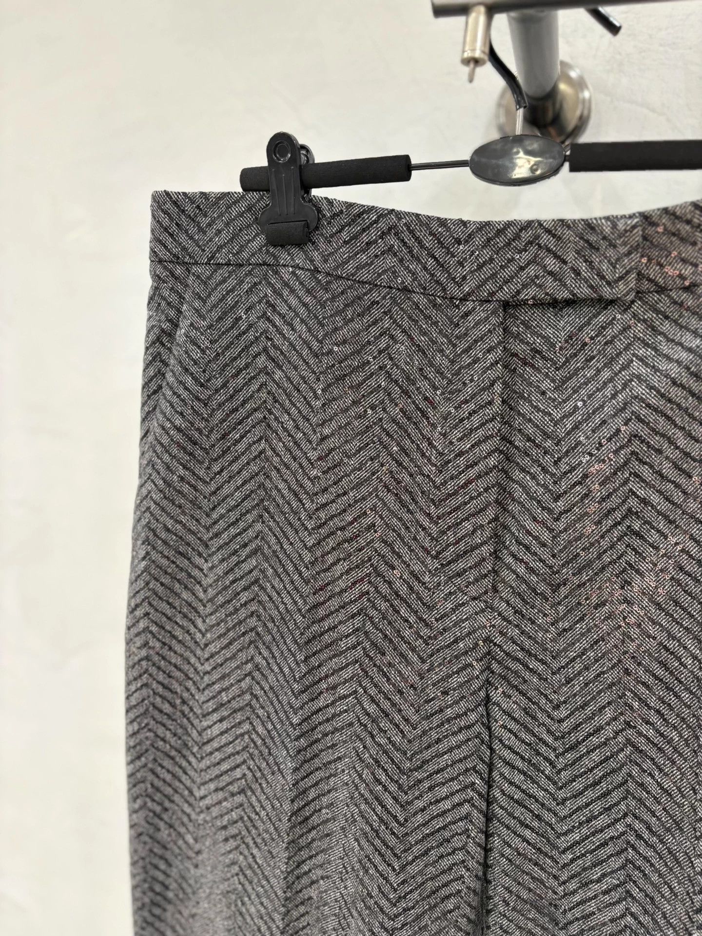 Brunello Cucinelli Brunello Cucinelli Dark Gray Sequin Wool-Cashmere 38 Unworn Size 28" / US 6 / IT 42 - 2 Thumbnail