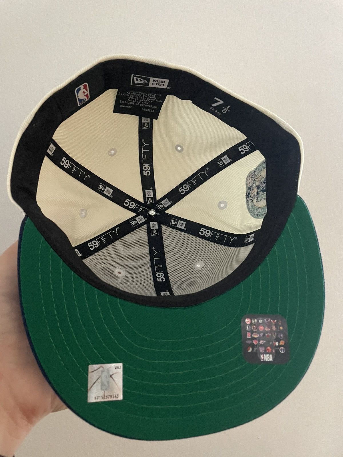 New Era Myfitteds Boston Celtics cascading shamrock size 7 1/8 Size ONE SIZE - 5 Thumbnail