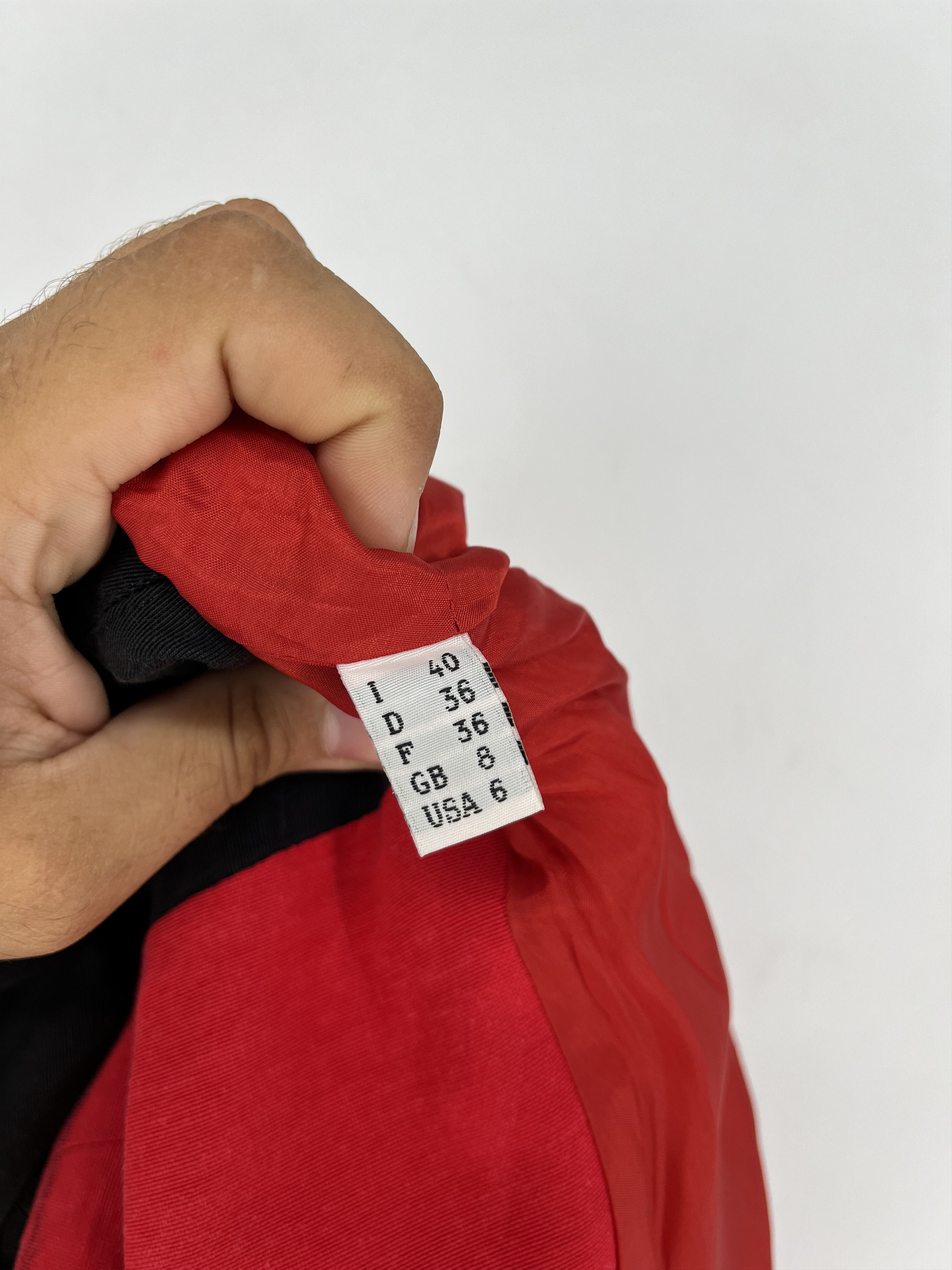 Moschino MOSCHINO Cheap and Chic 1990s Red Double Breast Crop Jacket Size M / US 6-8 / IT 42-44 - 10 Thumbnail