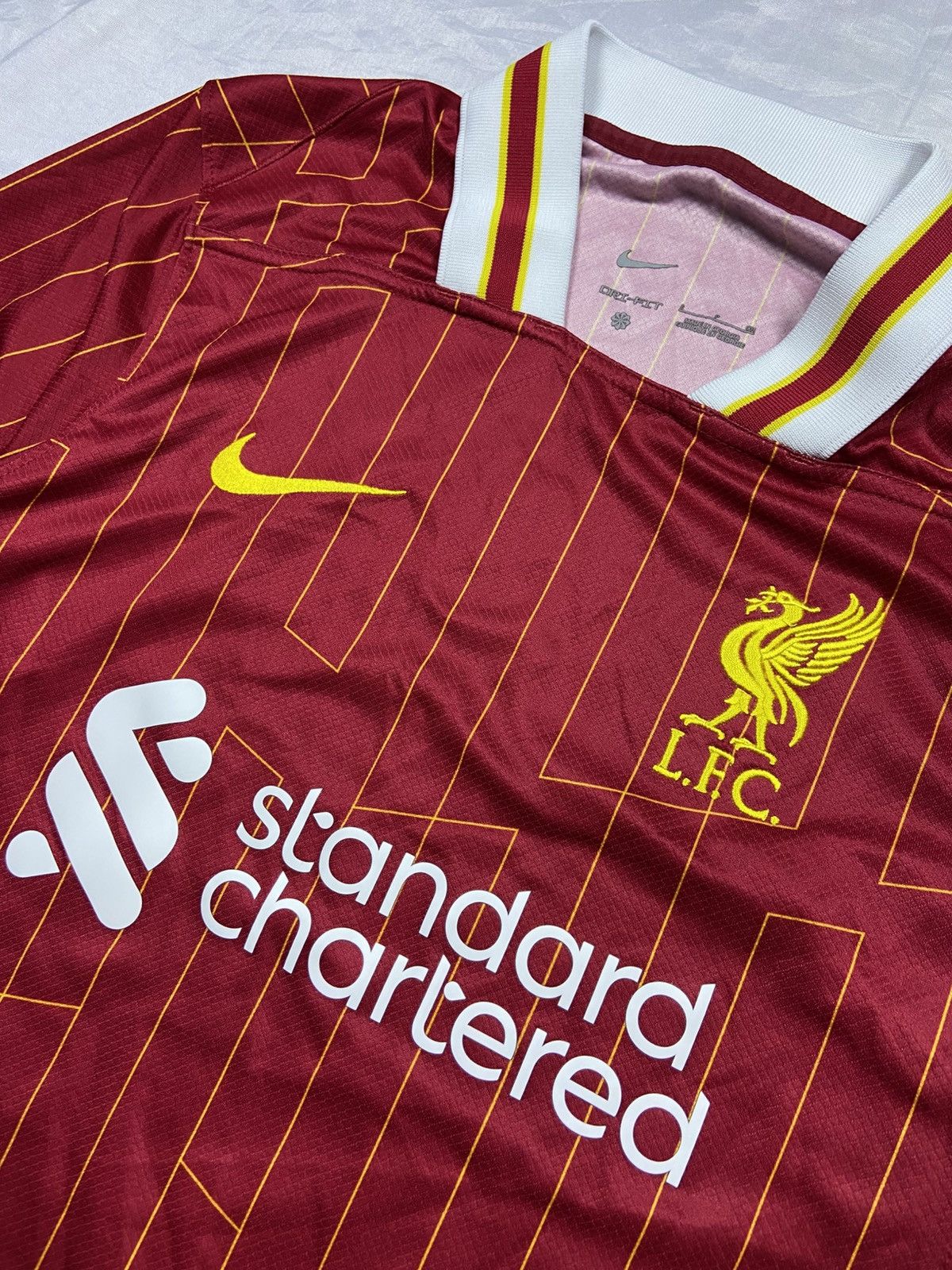 Nike Liverpool FC Football Jersey Nike Home 2024/2025 Size US S / EU 44-46 / 1 - 6 Thumbnail