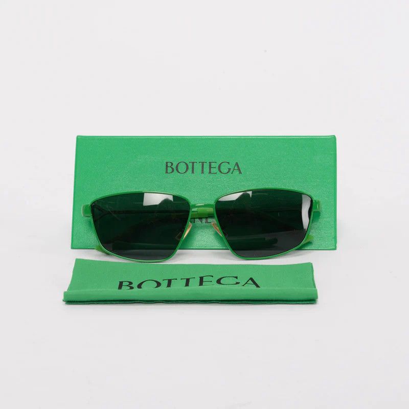 Bottega Veneta o1n1vont0924 Size: OS / Turn Square Sunglasses in Green Size ONE SIZE - 6 Thumbnail