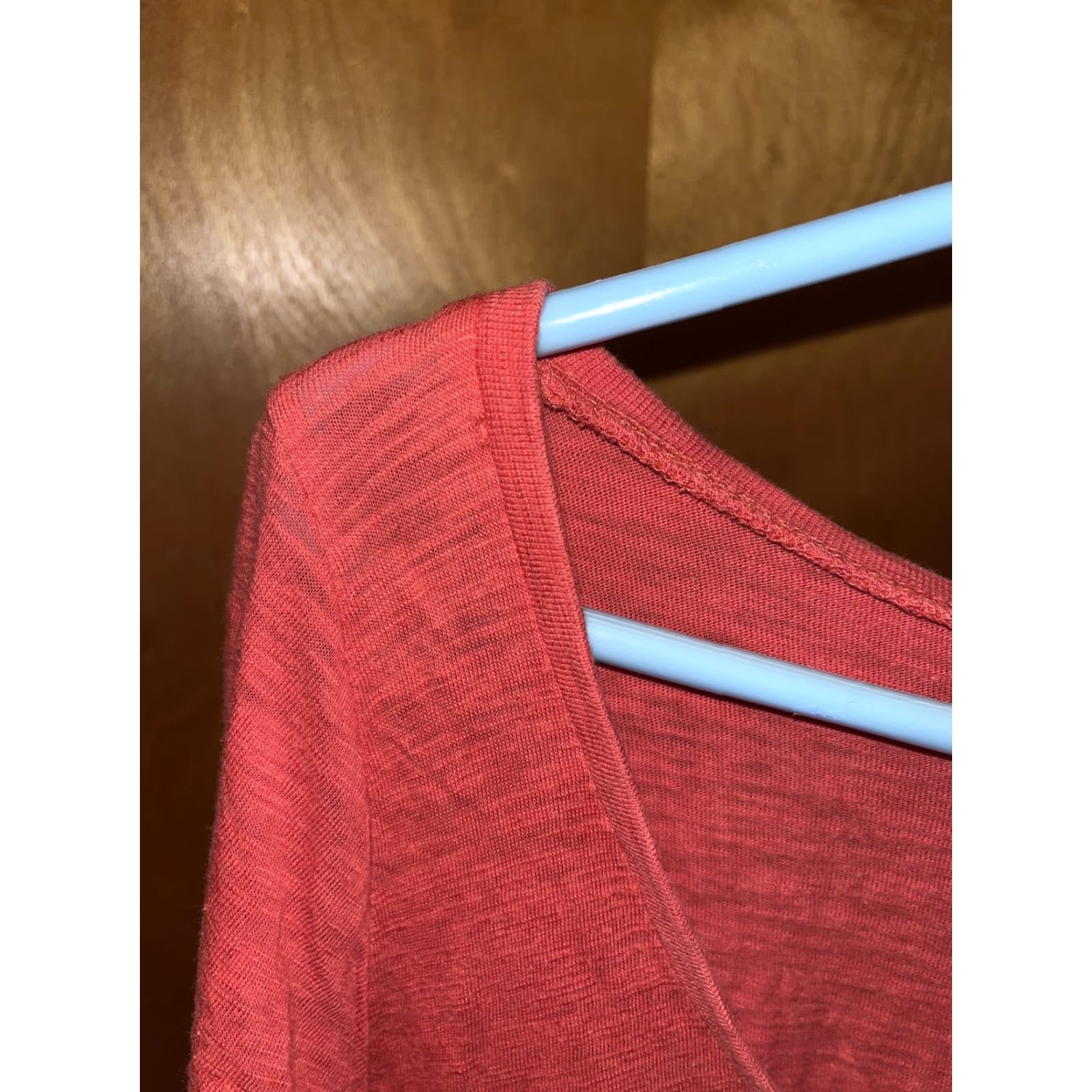 Threads 4 Thought VINTAGE Threads 4 Thought Womens T-Shirt Medium Red Organic Cotton Basic Bohemian Short Sleeve Scoop Neck Casual Size M / US 6-8 / IT 42-44 - 3 Thumbnail