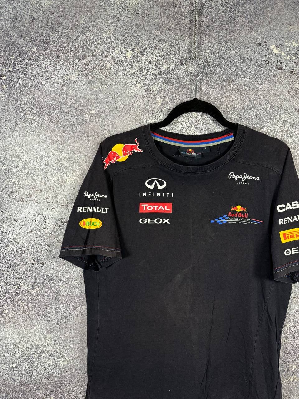Formula 1 × Pepe Jeans × Red Bull Infiniti Geox Red Bull Formula 1 Team Pepe Jeans Racing L sz Size US L / EU 52-54 / 3 - 5 Thumbnail