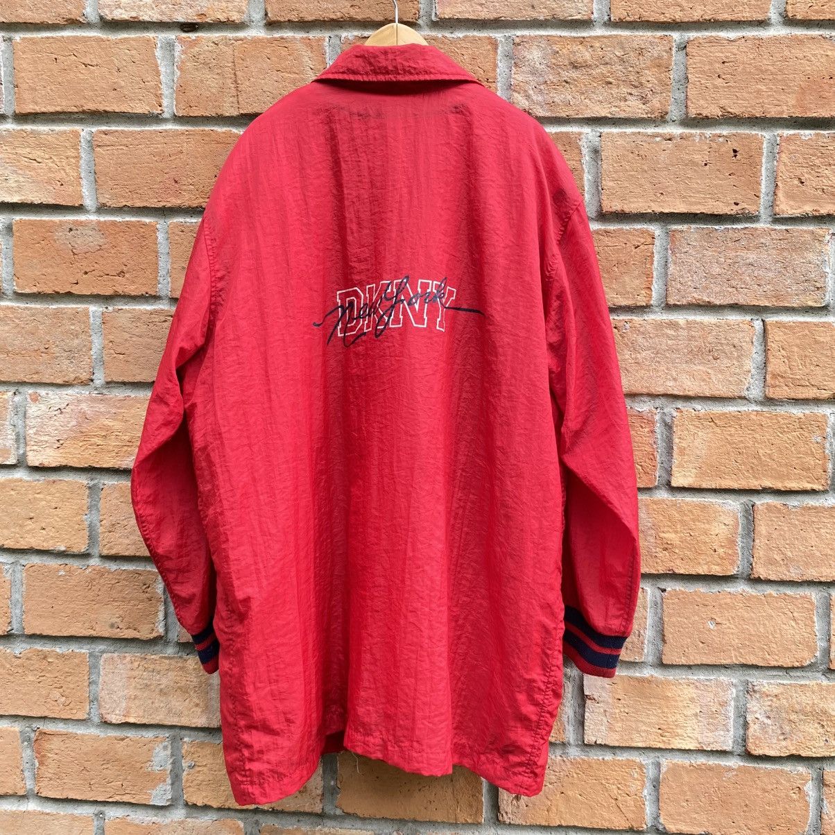 DKNY DKNY Red Button-Up Coach Jacket with Crest Size US S / EU 44-46 / 1 - 2 Thumbnail