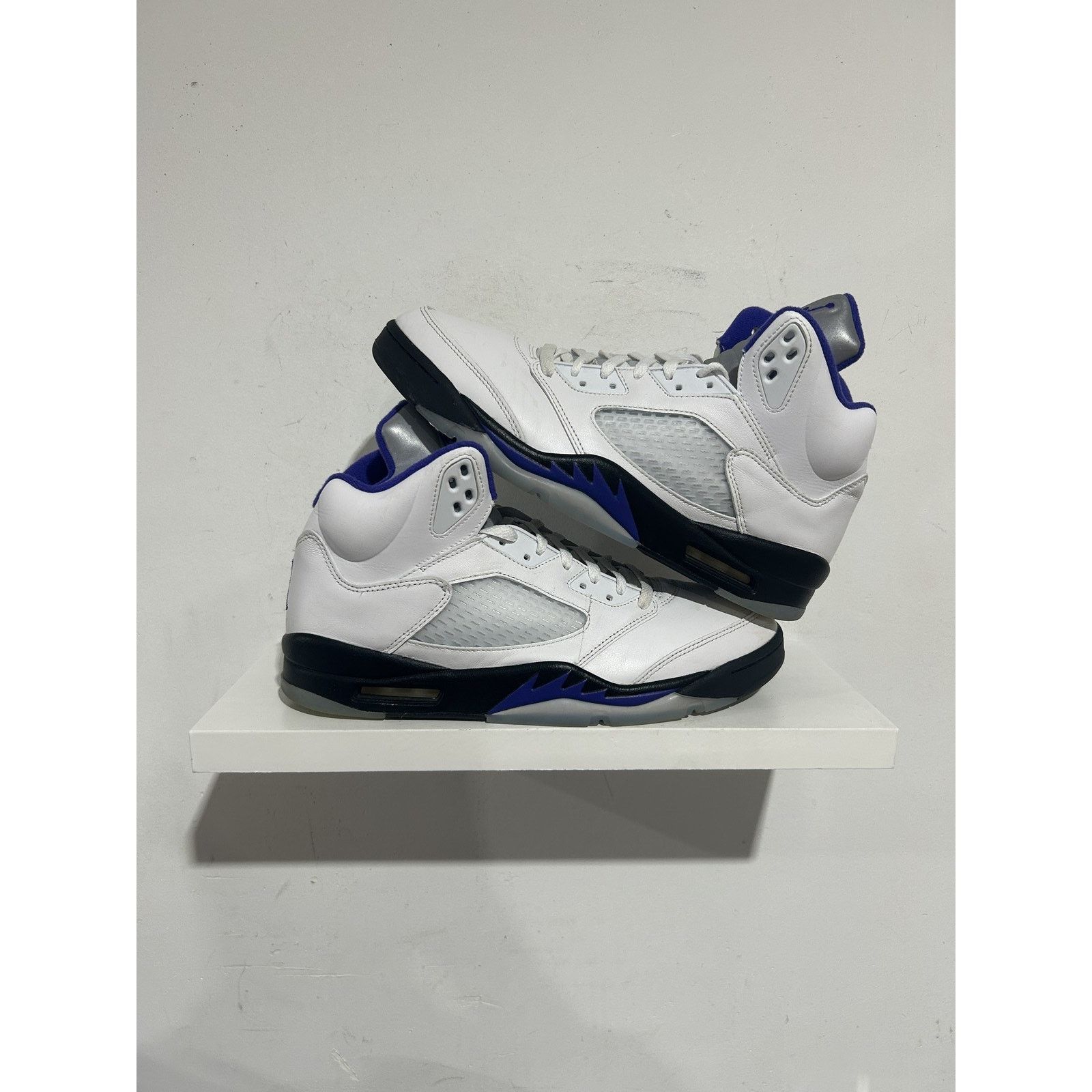 Jordan Brand JORDAN 5 CONCORD SIZE 12 PREOWNED Size US 12 / EU 45 - 1 Thumbnail