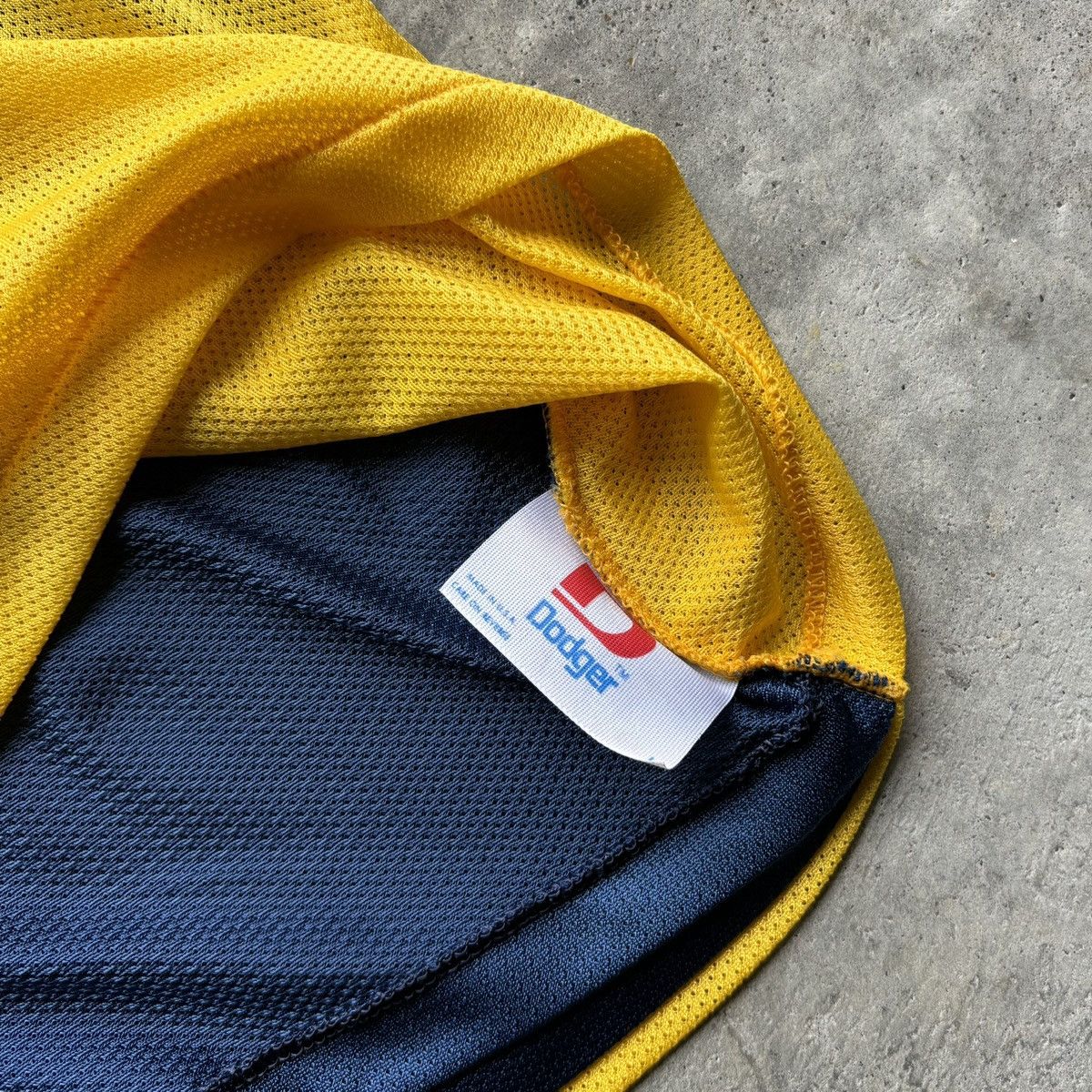 Vintage vintage 90s GEORGIA TECH College Basketball spellout jersey Size US L / EU 52-54 / 3 - 16 Thumbnail