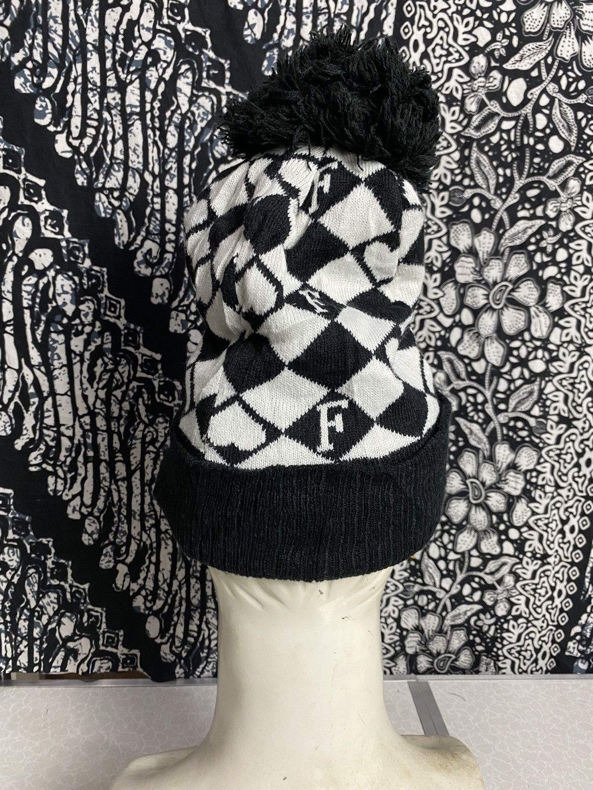 Fiorucci × Vintage fiorucci italy tape pom beanie hats italian designer Size ONE SIZE - 3 Thumbnail