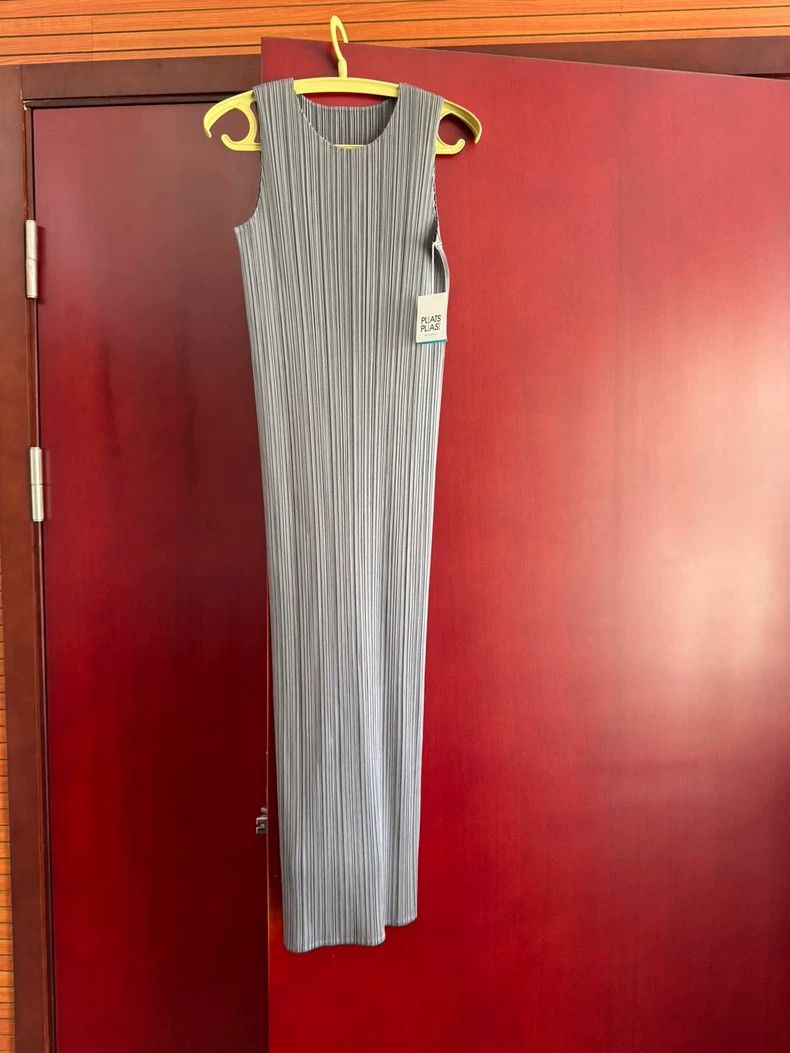 Issey Miyake Issey Miyake size:3 Classic grey long dress Size S / US 4 / IT 40 - 6 Thumbnail