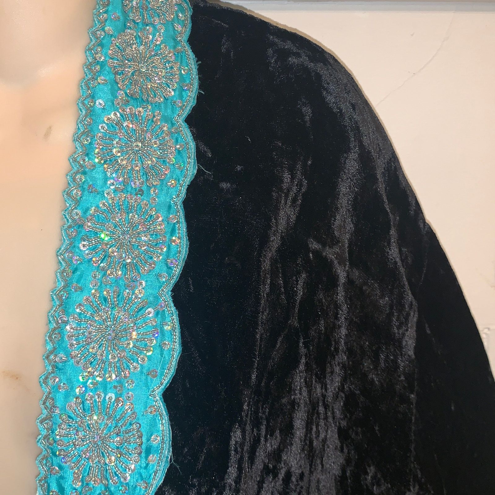 Other VINTAGE 90’s SAGE MACHADO FRINGED BEADED VELVET JACKET Size S / US 4 / IT 40 - 2 Thumbnail