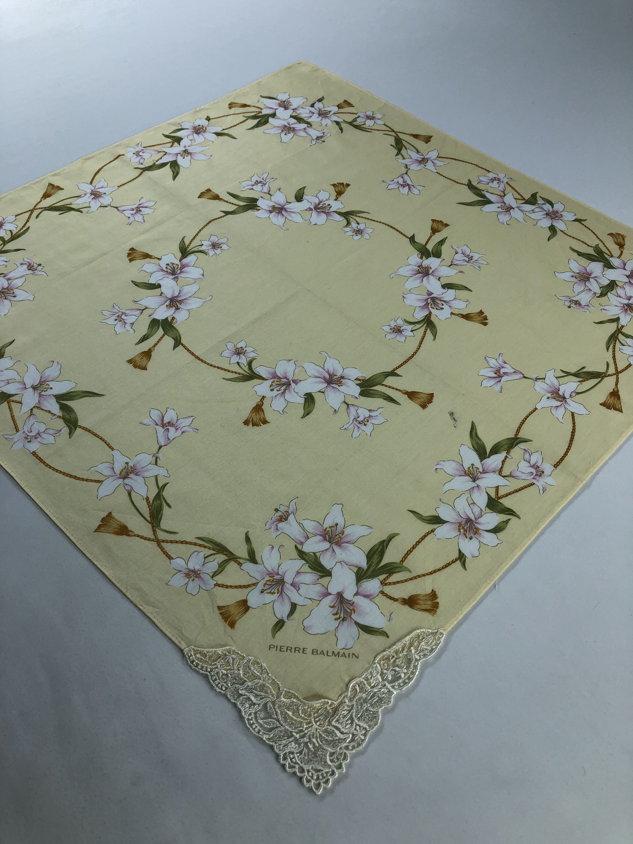 Pierre Balmain Pierre Balmain Handkerchief / Bandana / Neckerchief Size ONE SIZE - 3 Thumbnail