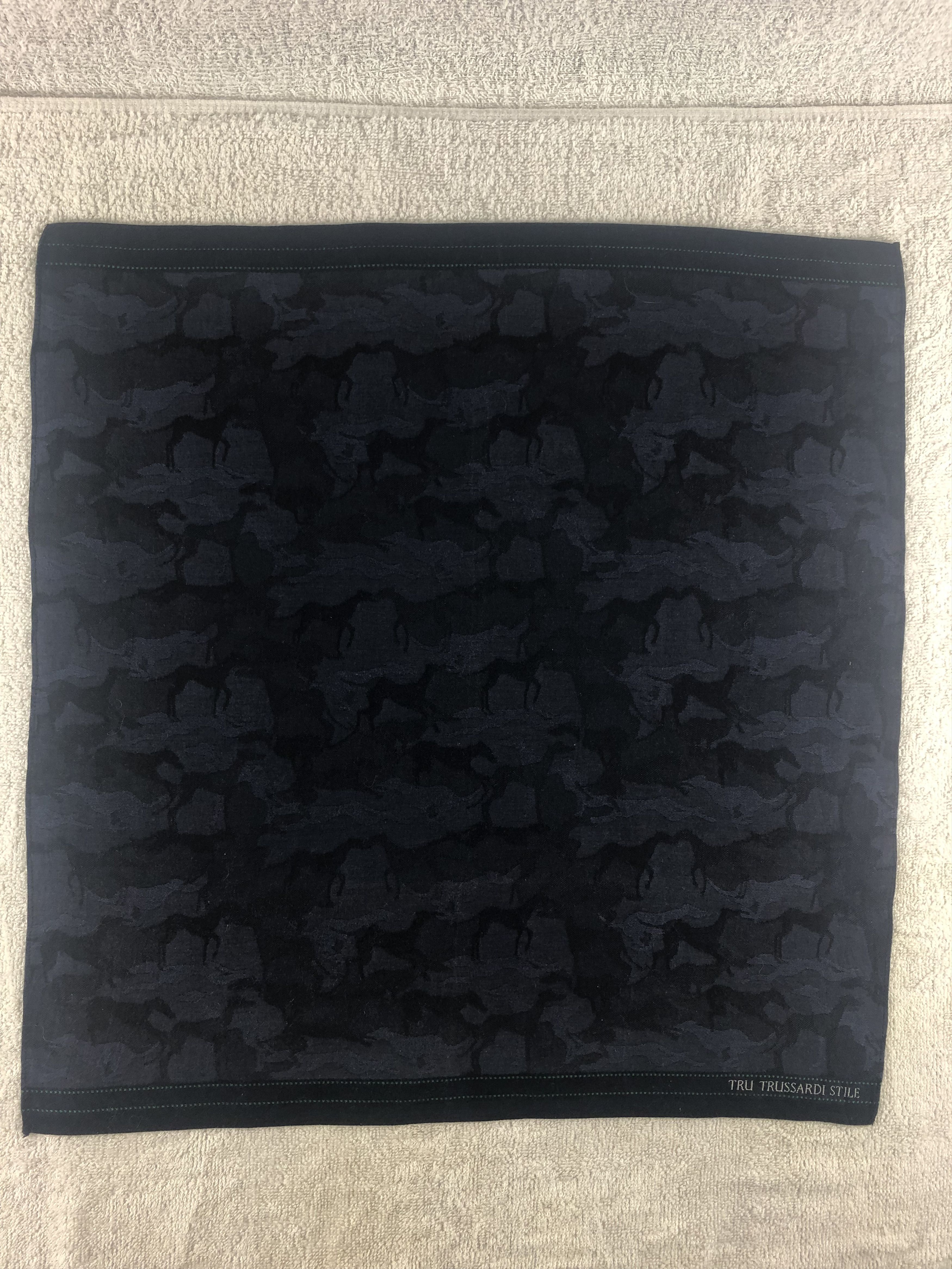 Trussardi × Vintage Trussardi Handkerchief / Bandana / Neckerchief Size ONE SIZE - 3 Thumbnail