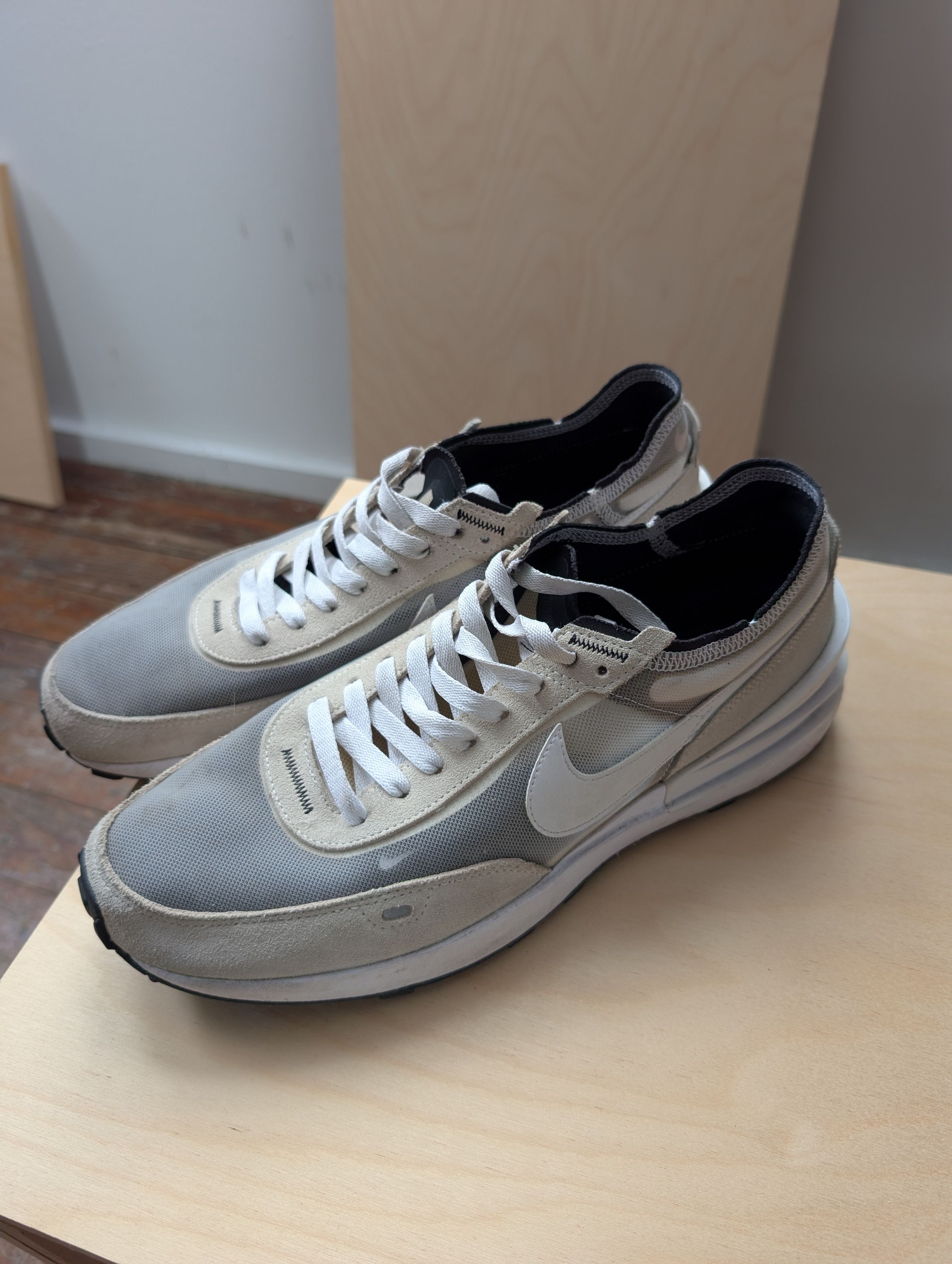 Nike Nike Waffle One // Summit White Size US 10.5 / EU 43-44 - 1 Thumbnail