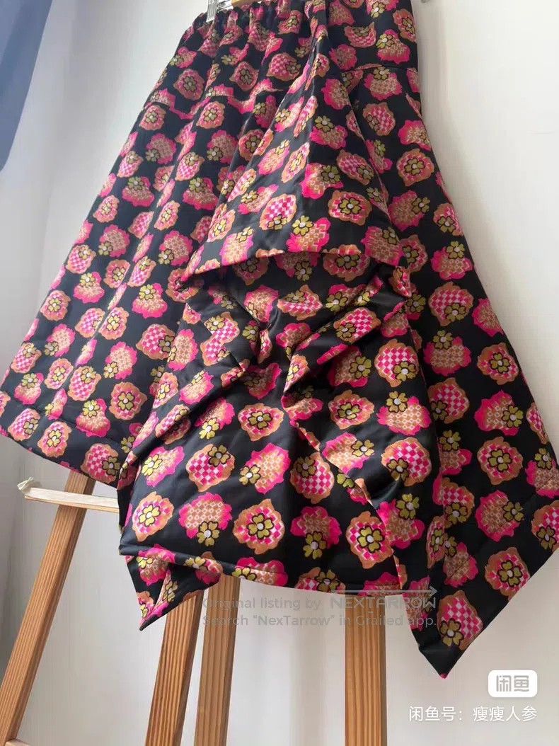 Comme des Garcons Comme Des Garcons size S Asymmetrical Silhouette Floral Sk Size 23" - 3 Thumbnail