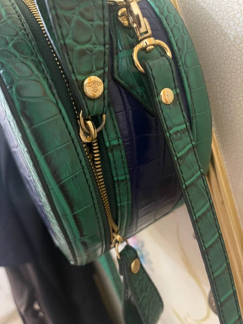 Vivienne Westwood Vivienne Westwood size os Saturn blue-green striped crocodi Size ONE SIZE - 7 Thumbnail