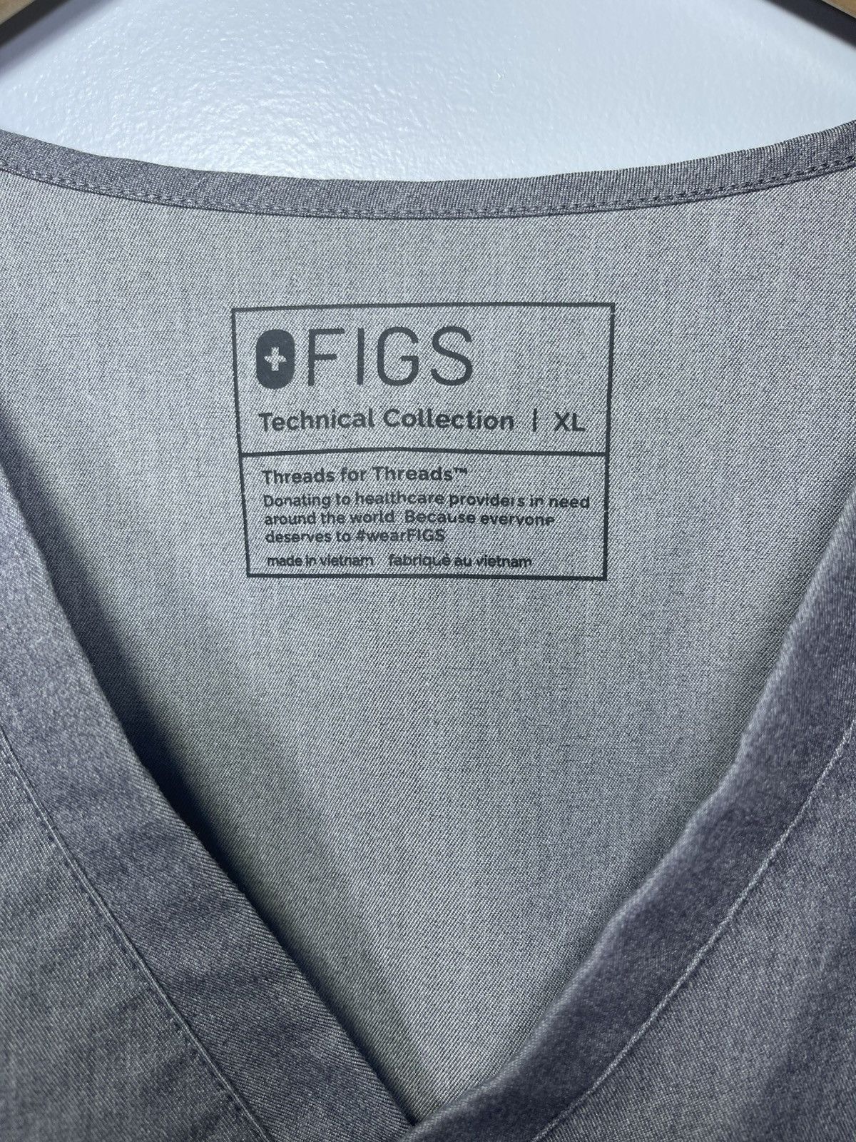 Other FIGS Technical Collection Women's Gray Scrub Top Shirt Sz XL Size XL / US 12-14 / IT 48-50 - 3 Thumbnail