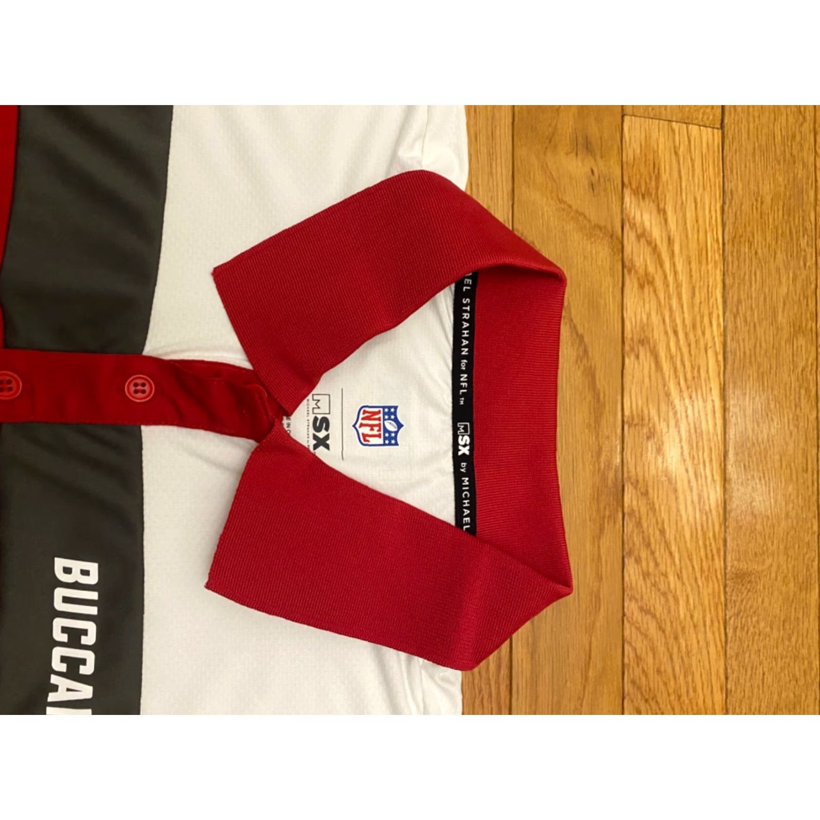 NFL MSX Michael Strahan NFL Dri-Fit Shirt Polo Tampa Bay Buccaneers Sz L Red Men Size US L / EU 52-54 / 3 - 3 Thumbnail