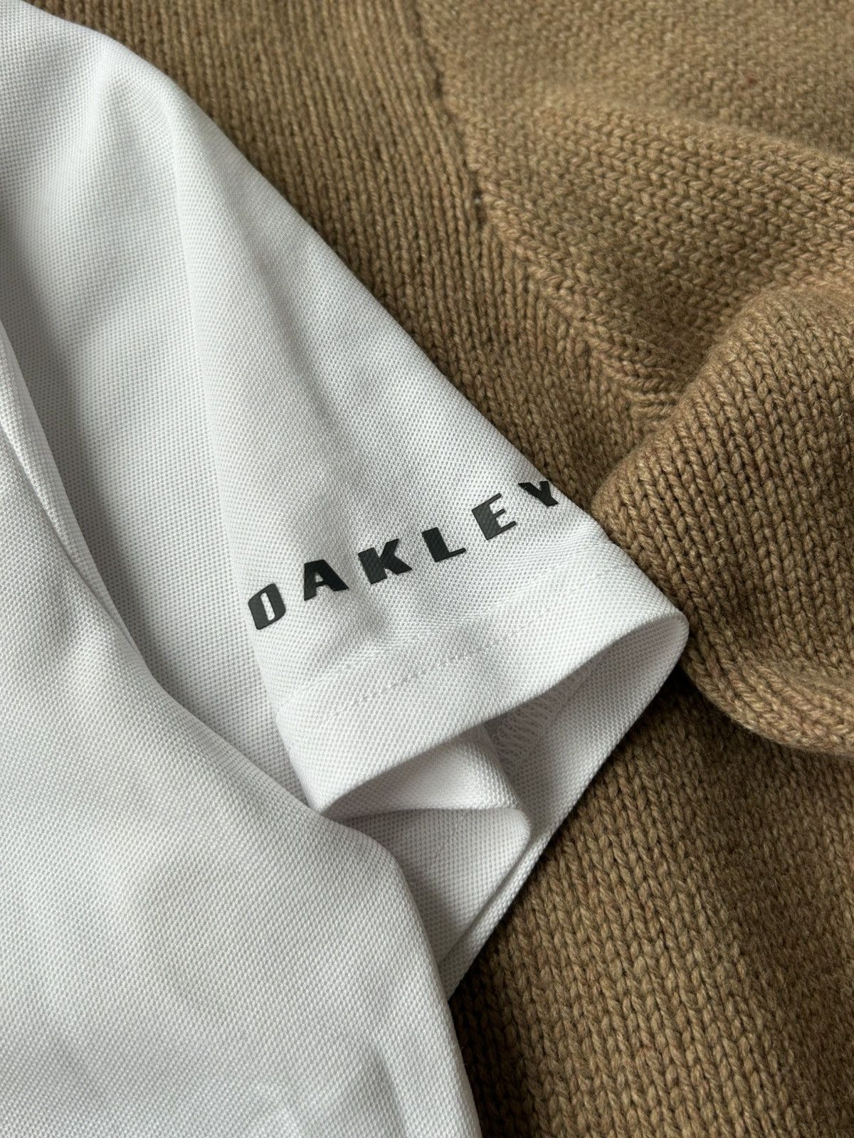 Oakley Vintage Polo y2k Oakley white large Size US L / EU 52-54 / 3 - 4 Thumbnail