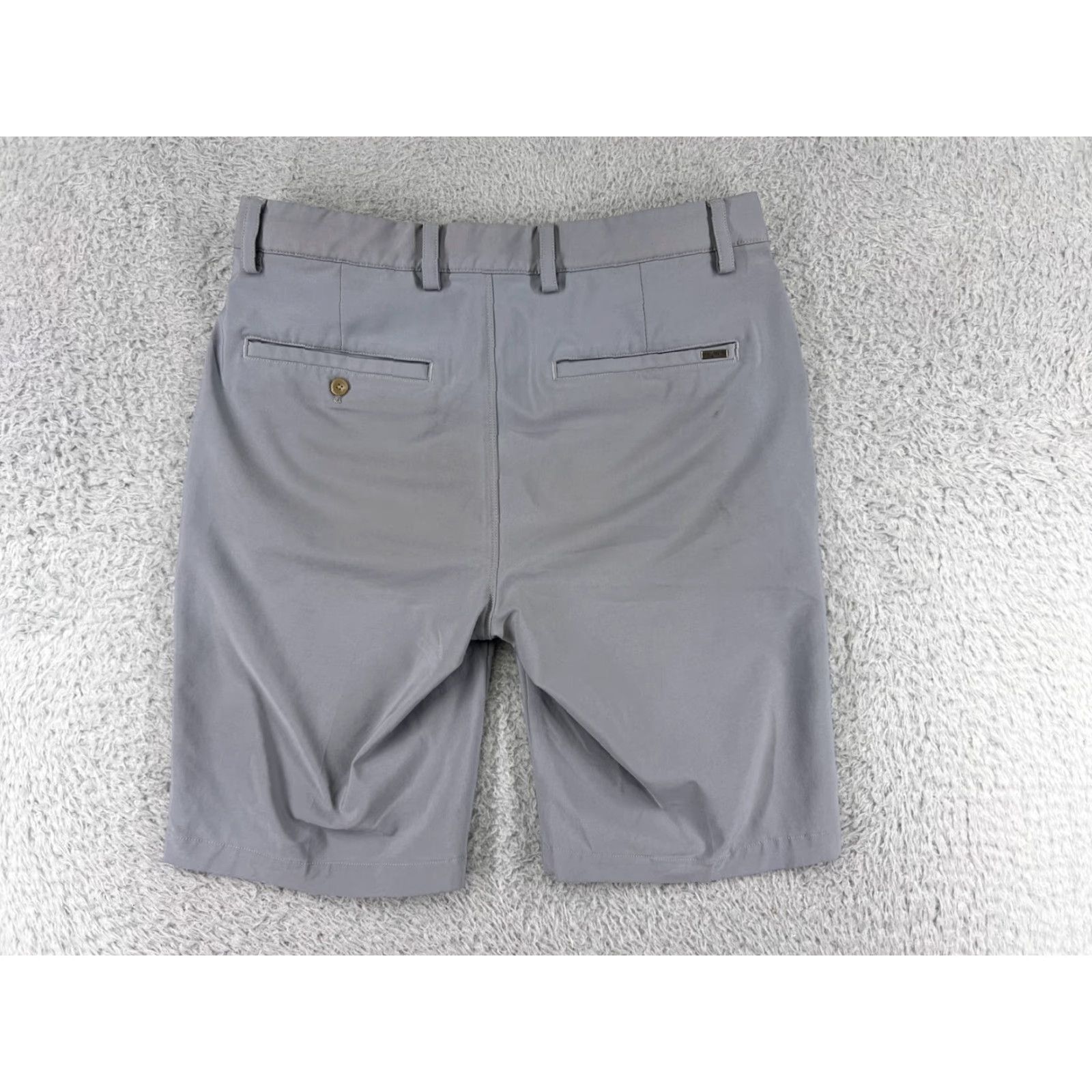 Vintage Greg Norman Shorts Mens 30 Gray Golf Comfort Waistband Polyester Blend Size US 30 / EU 46 - 2 Thumbnail