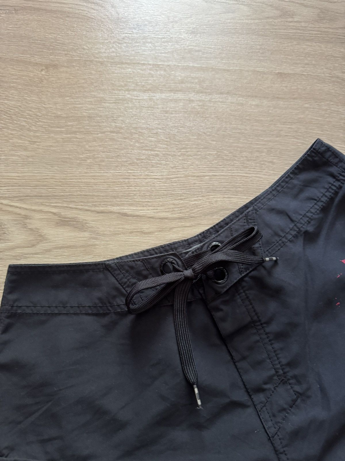Vintage Vintage Oakley y2k Swim Surfing Black Shorts Size US 31 - 4 Thumbnail