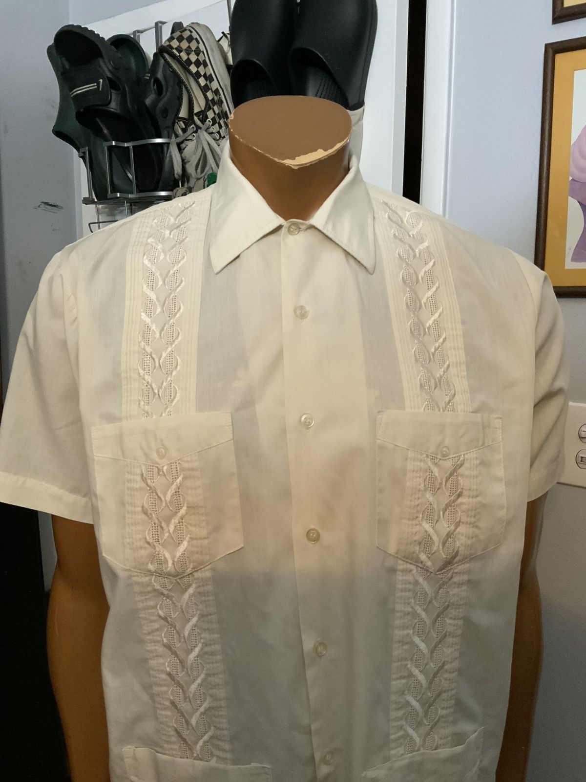 Vintage Vintage Santee Street Embroidered Guayabera Button Shirt Size US S / EU 44-46 / 1 - 11 Thumbnail