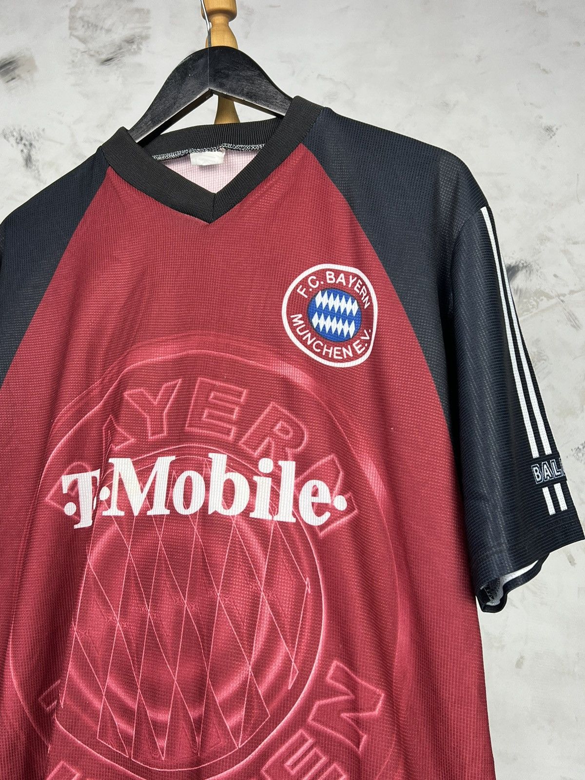 Vintage Vintage FC Bayern Munchen Ballack Fan Jersey Size L Size US L / EU 52-54 / 3 - 2 Thumbnail