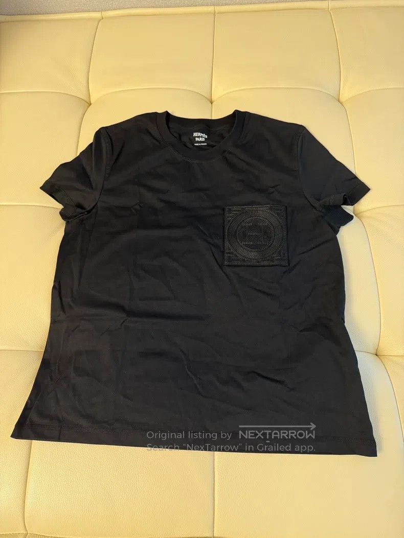 Hermes Hermes Black Short-Sleeve Women's T-Shirt with H Pocket Em Size S / US 4 / IT 40 - 2 Thumbnail