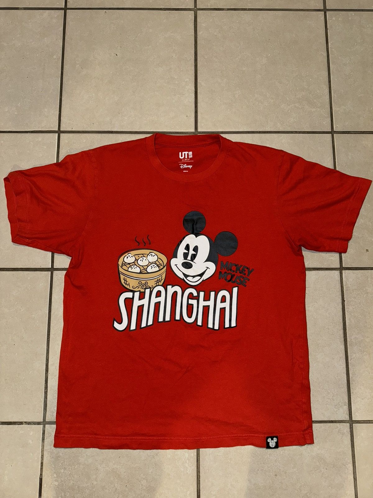 Uniqlo Mickey Mouse Uniqlo t shirt Size US M / EU 48-50 / 2 - 1 Thumbnail