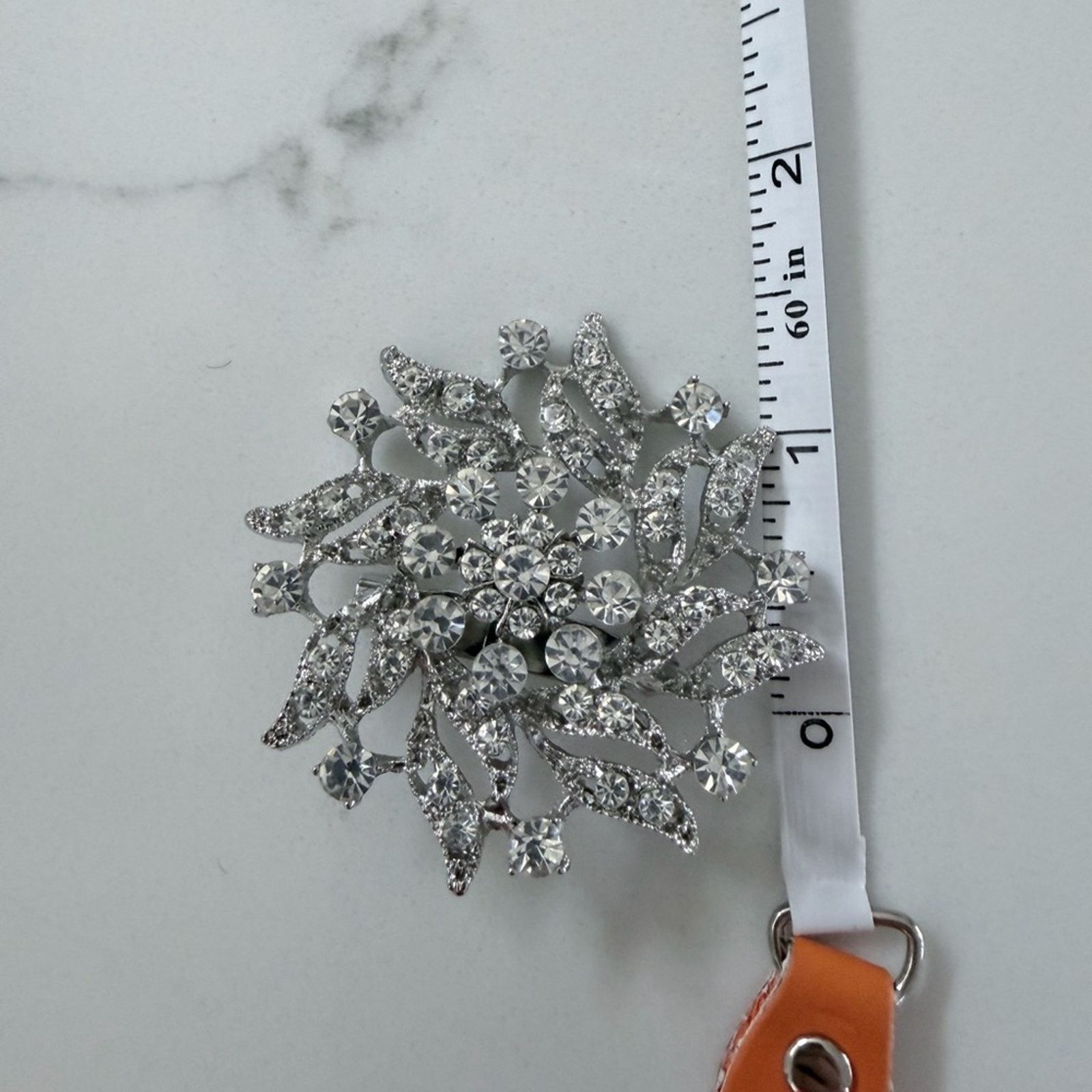 Other Vintage Silver Crystal Flower Swirl Floral Starburst Brooch Size ONE SIZE - 5 Thumbnail