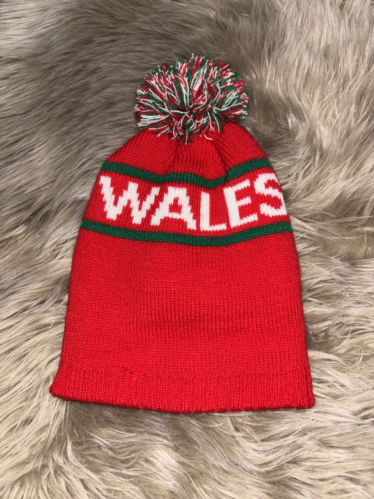 Other Wales Fan Hat Manav brand Size ONE SIZE - 1 Thumbnail