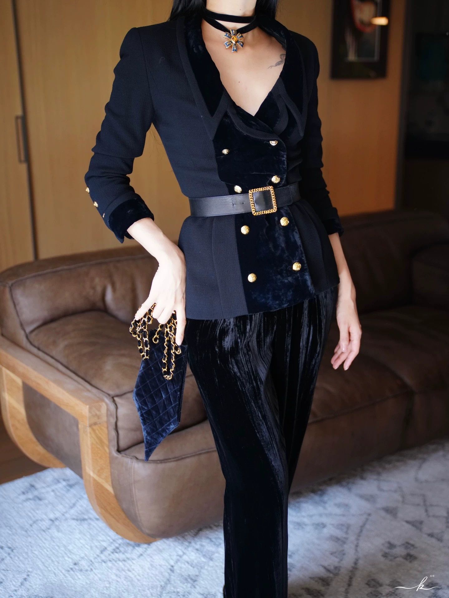 Chanel CHANEL 1989 Silk - Velvet Wool Waist - Cinch Long Jacket Black Gold Size S / US 4 / IT 40 - 9 Thumbnail
