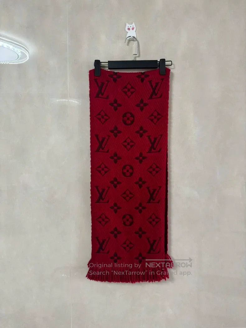 Louis Vuitton Louis Vuitton Fully printed double-sided red scarf Size ONE SIZE - 3 Thumbnail