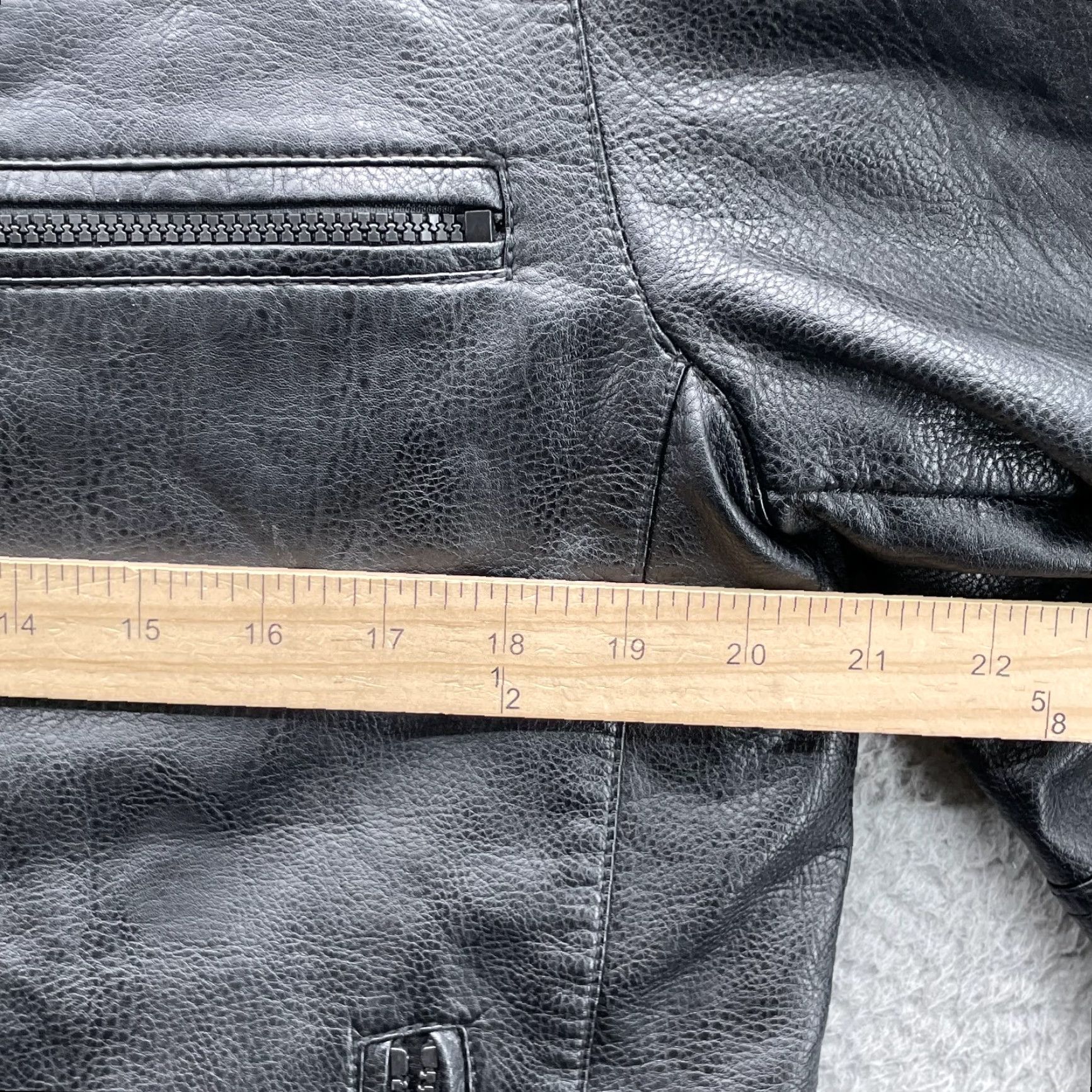 Vintage Arizona Vegan Leather Biker Jacket Men's Small Black Motorcycle Retro Minimalist Size US S / EU 44-46 / 1 - 4 Thumbnail