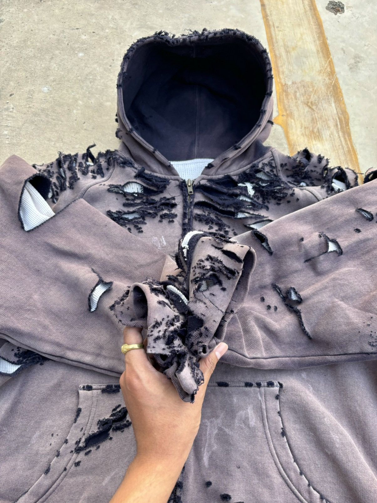 Vintage BOXY THRASHED THERMAL WAFFLE ZIP HOODIE Size US XL / EU 56 / 4 - 22 Thumbnail