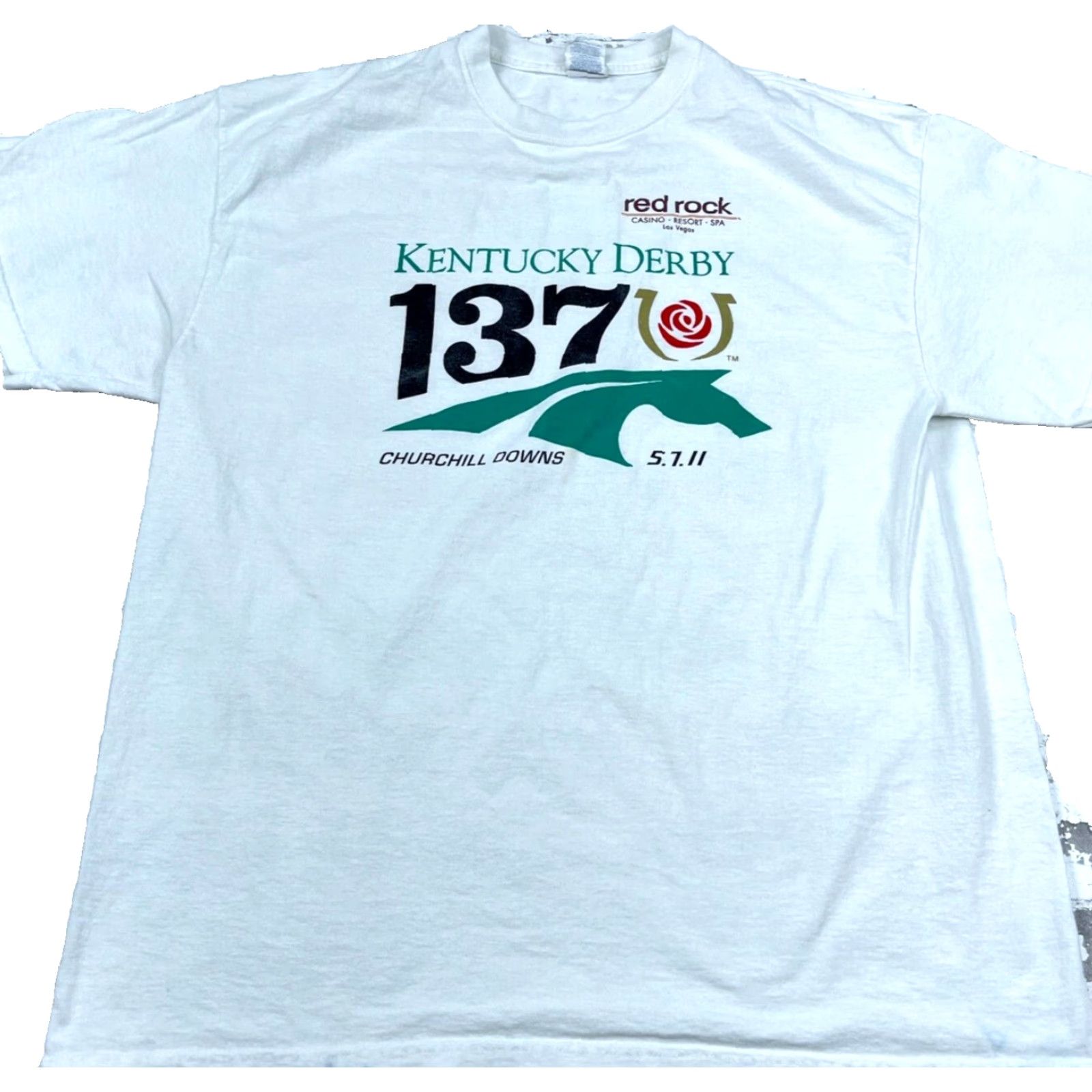 Delta VINTAGE Delta Kentucky Derby Shirt Men XL White Tee 80s Retro Graphic Print Logo Horse Racing T-Shirt Womens Men Girls Boys Size US XL / EU 56 / 4 - 2 Thumbnail