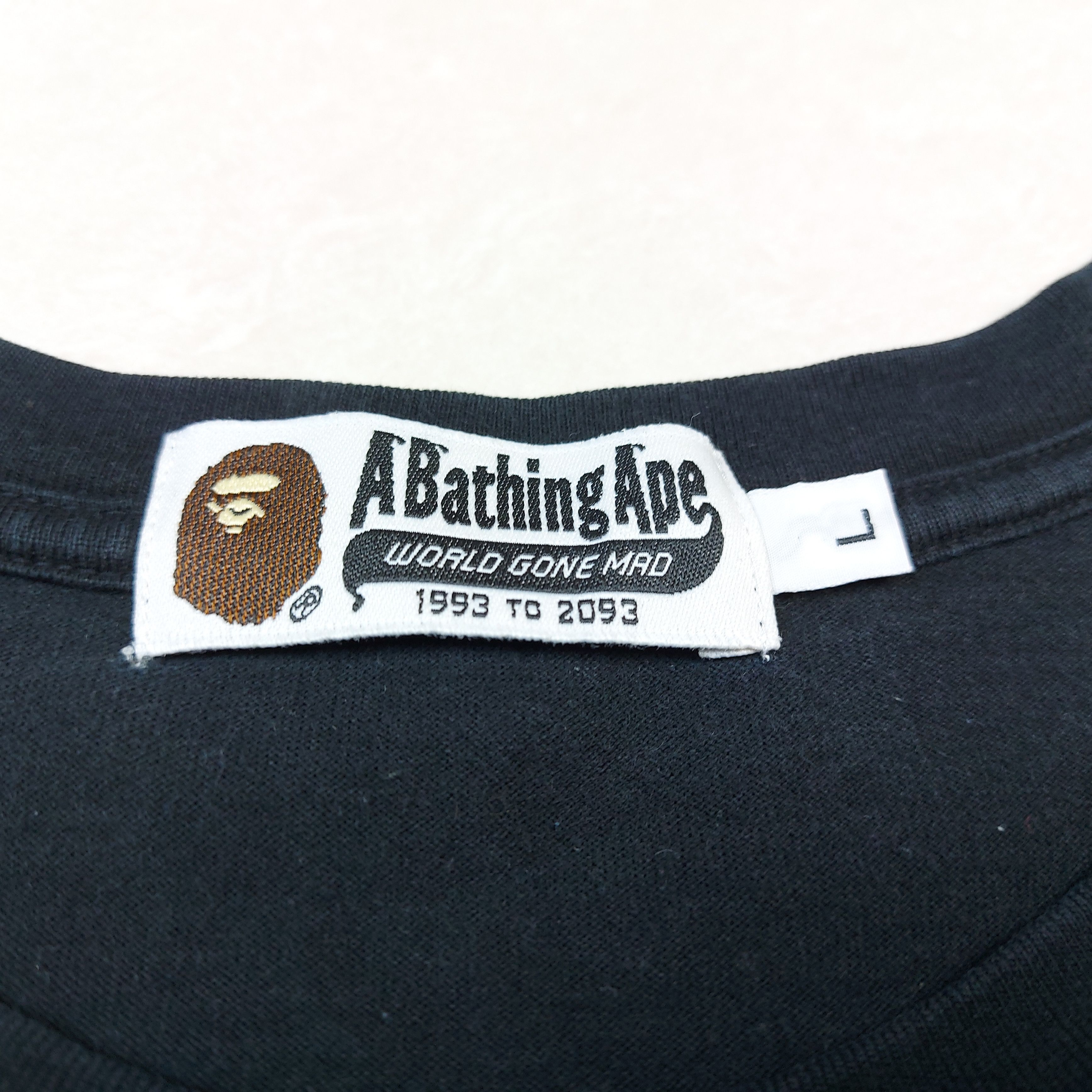 Bape Vintage Y2K Bape A Bathing Ape Pocket Double-Sided TEE Size US L / EU 52-54 / 3 - 11 Thumbnail