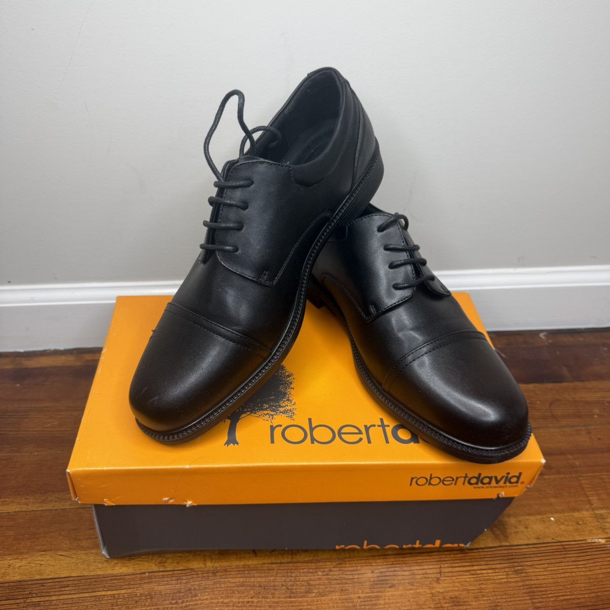 Other Robert David Men's Black Cap-Toe Derby Oxfords Size US 10.5 / IT 40.5 - 1 Thumbnail