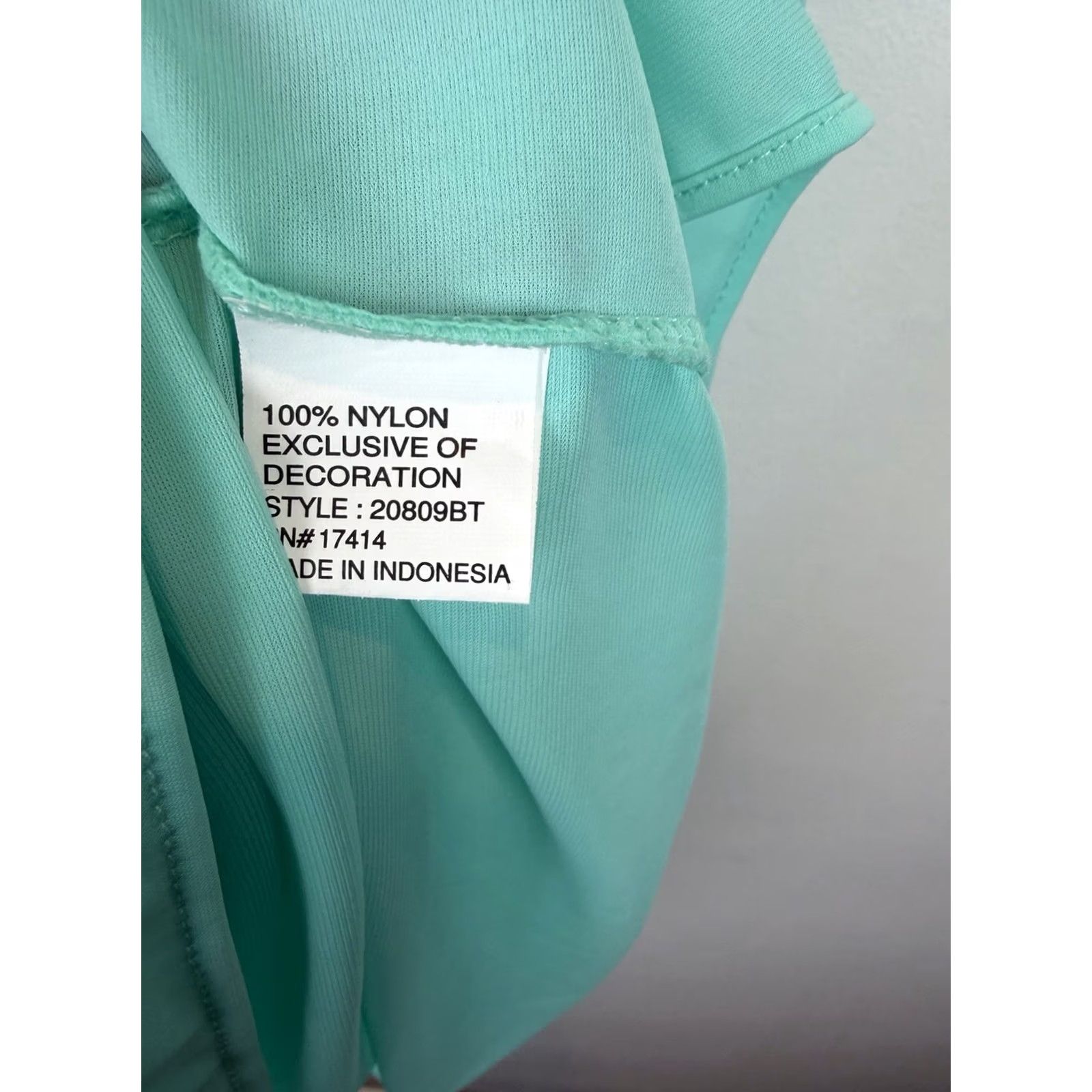 Vintage Miss Elaine Nightgown Small Green Embroidered Nylon Flutter Sleeves Size ONE SIZE - 6 Thumbnail