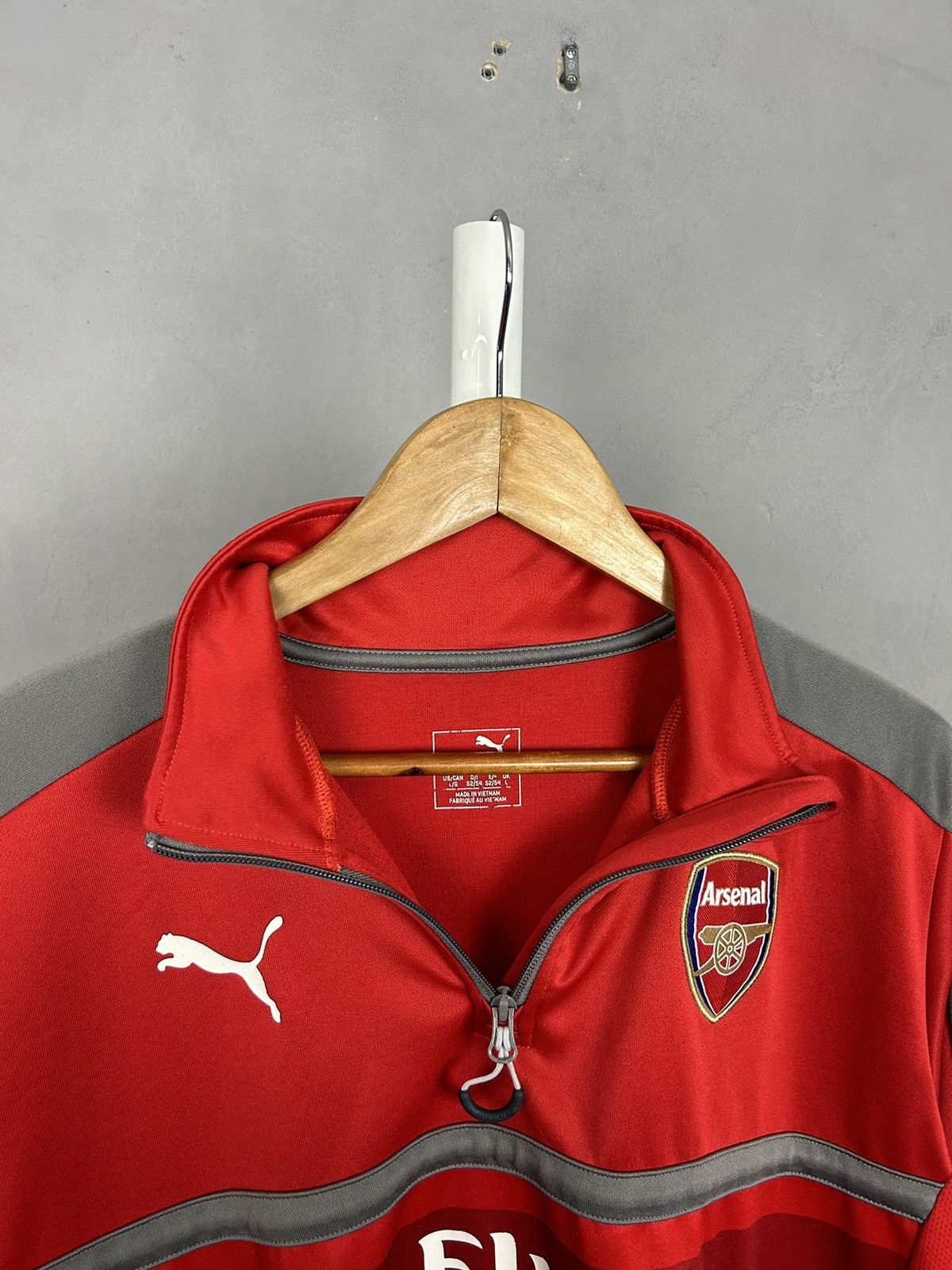 Puma 2016-17 Arsenal Puma 1/4 Zip sweatshirt Size US L / EU 52-54 / 3 - 6 Thumbnail